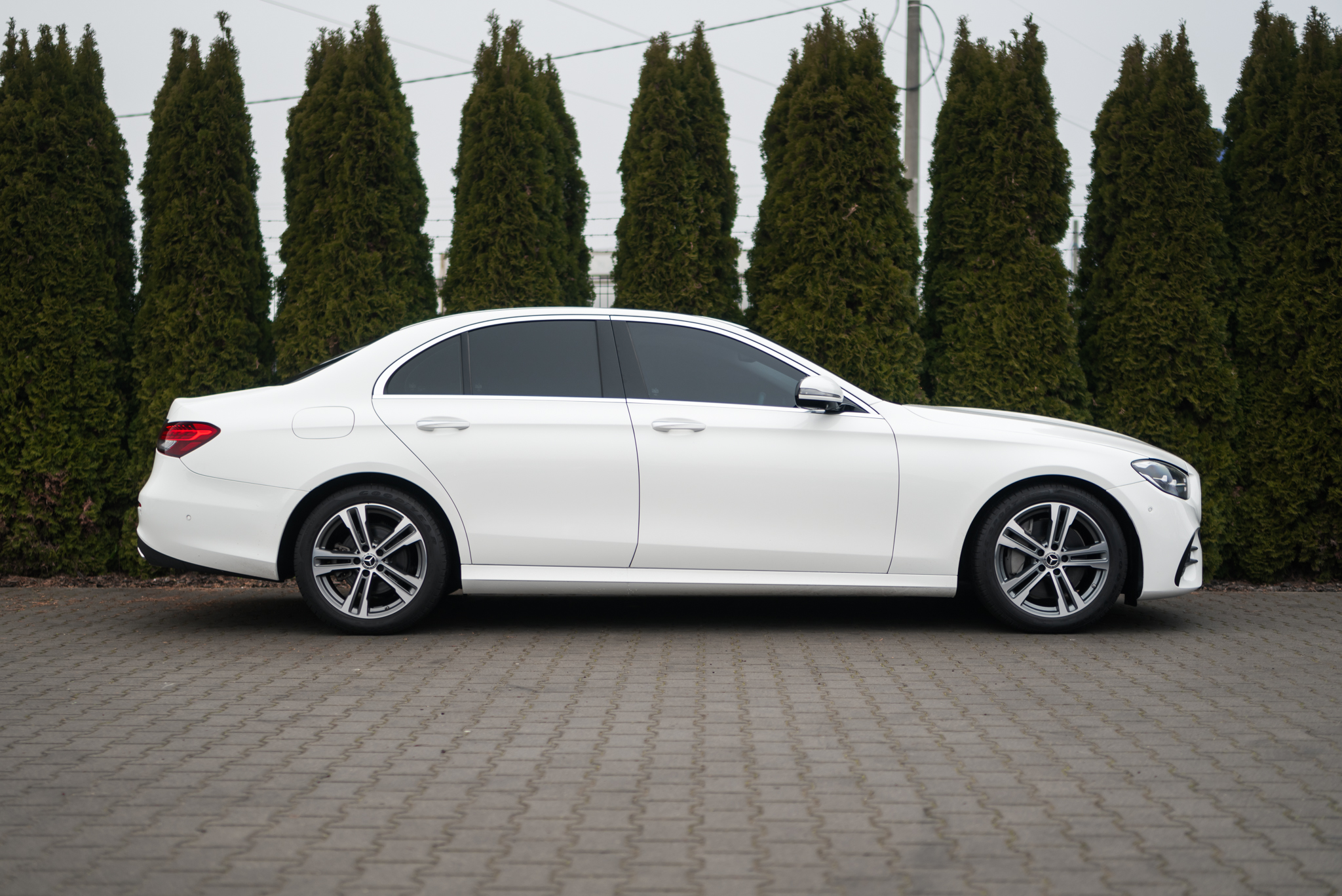 mercedes-benz-e350-w213-white-2021-8