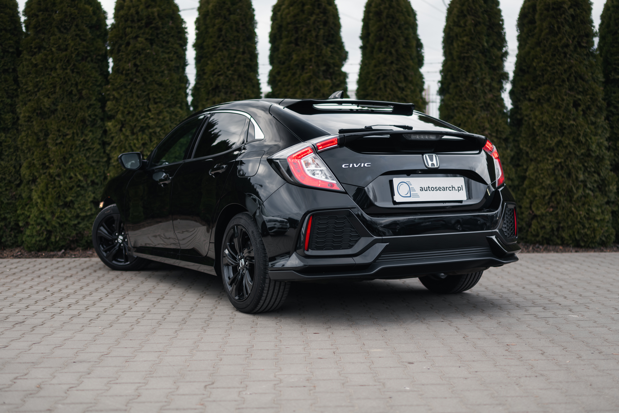 honda-civic-1-0-vtec-turbo-mt-black-6