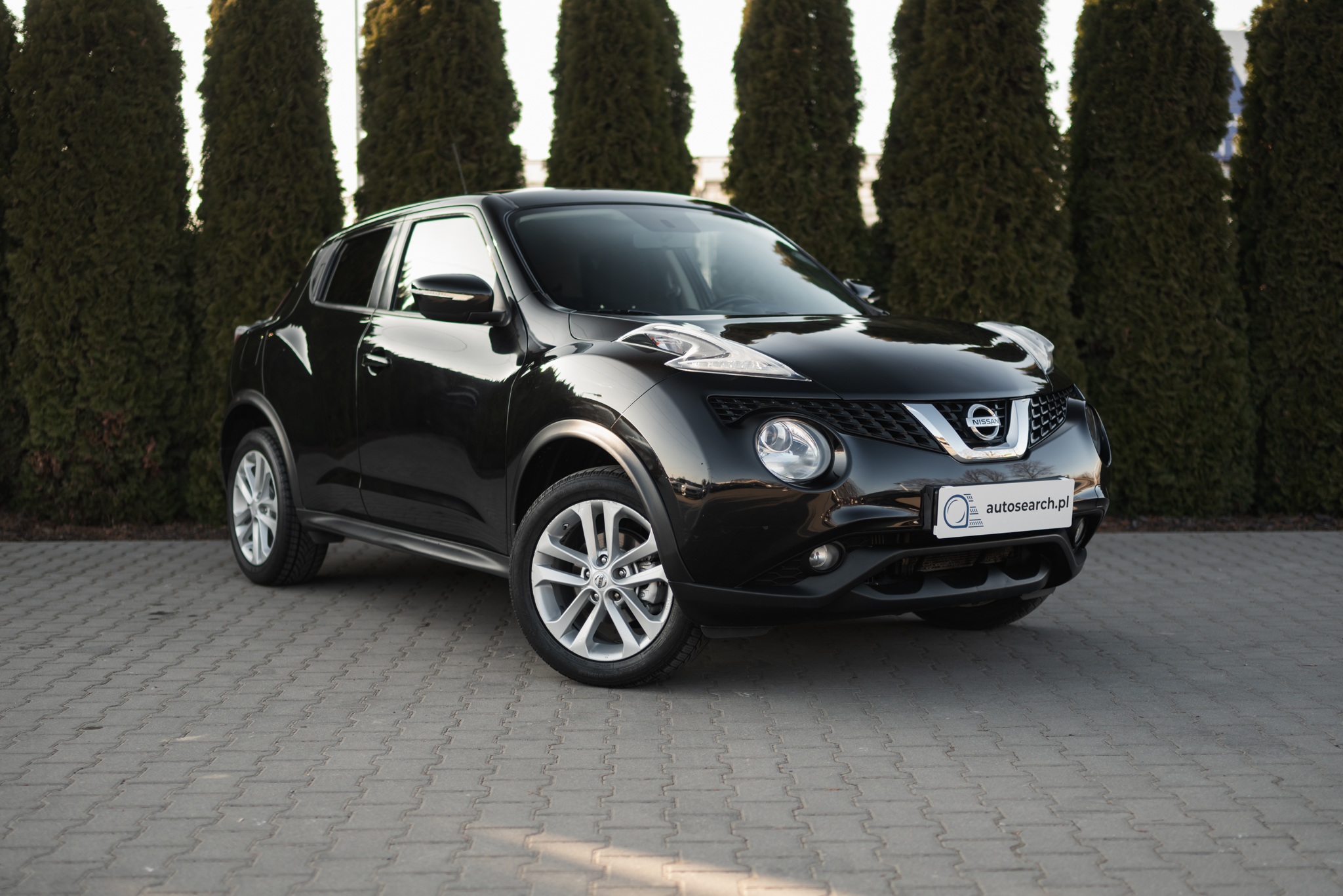 nissan-juke-fl-1-2-dig-t-mt-black-2015-3