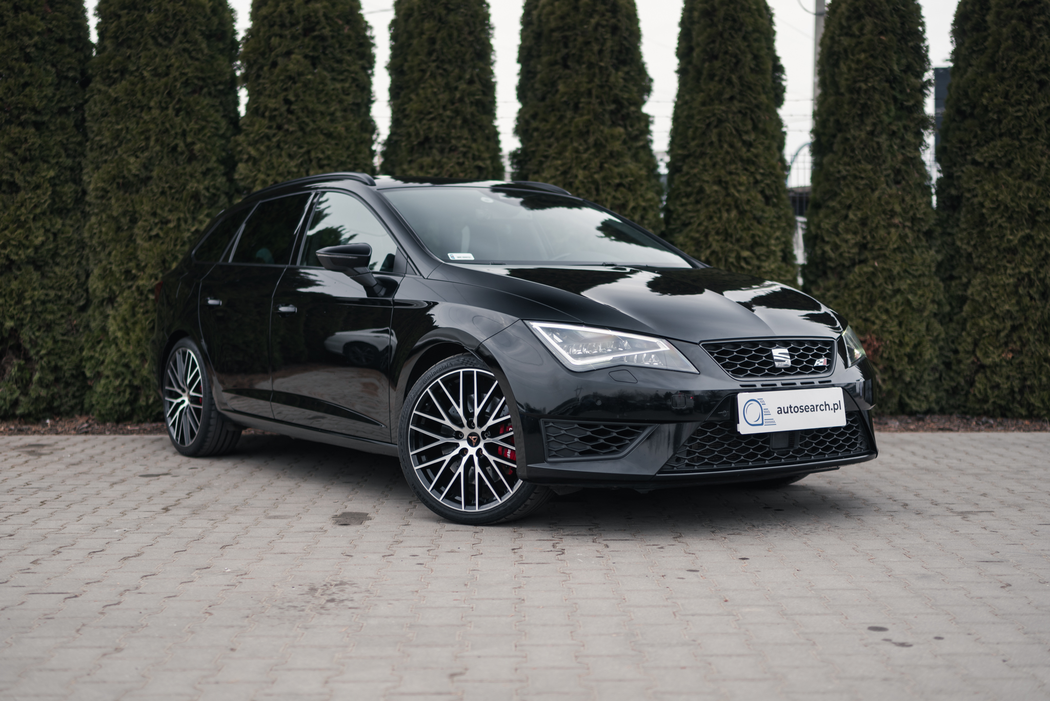 seat-leon-st-cupra-280-dsg-black-3