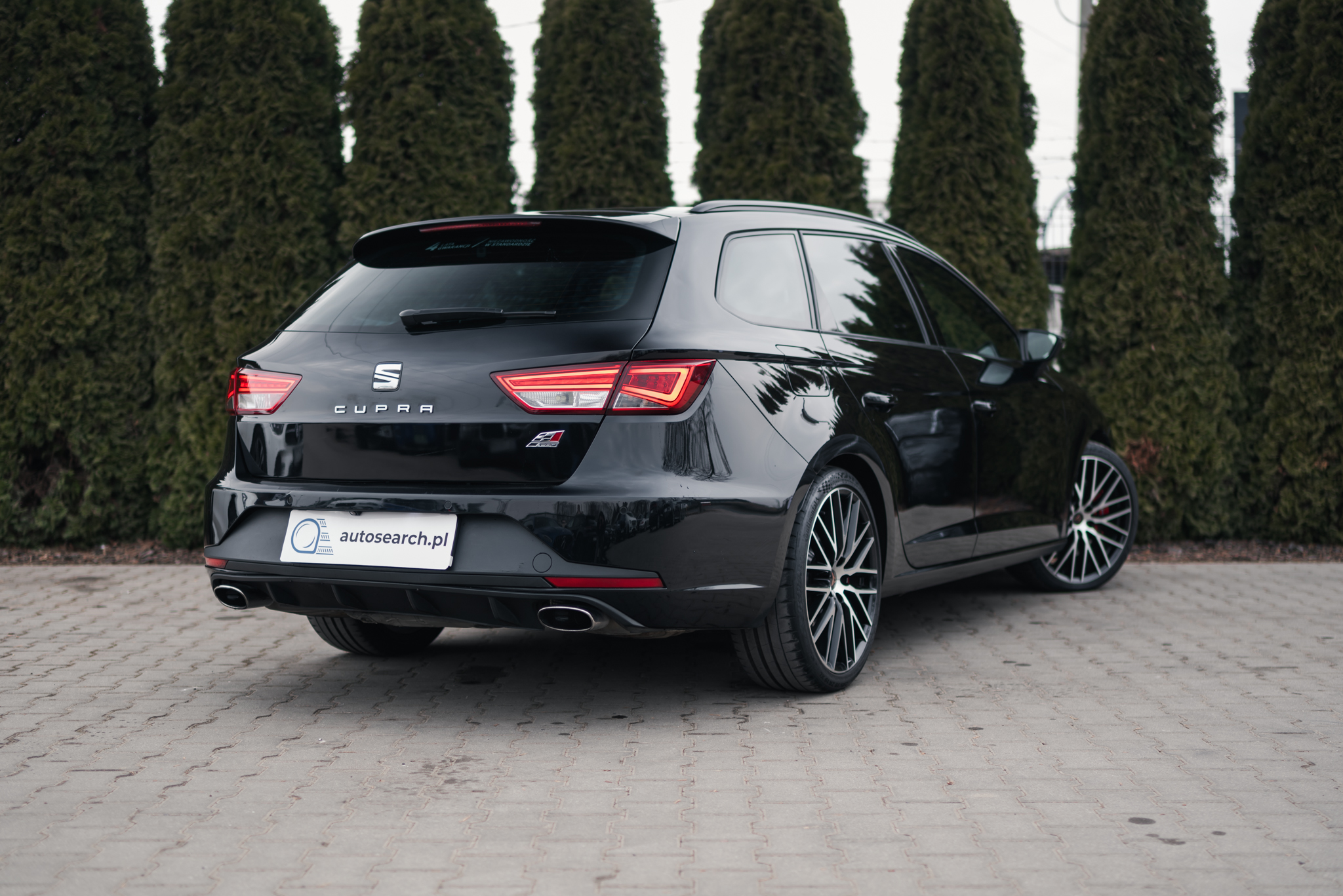 seat-leon-st-cupra-280-dsg-black-4