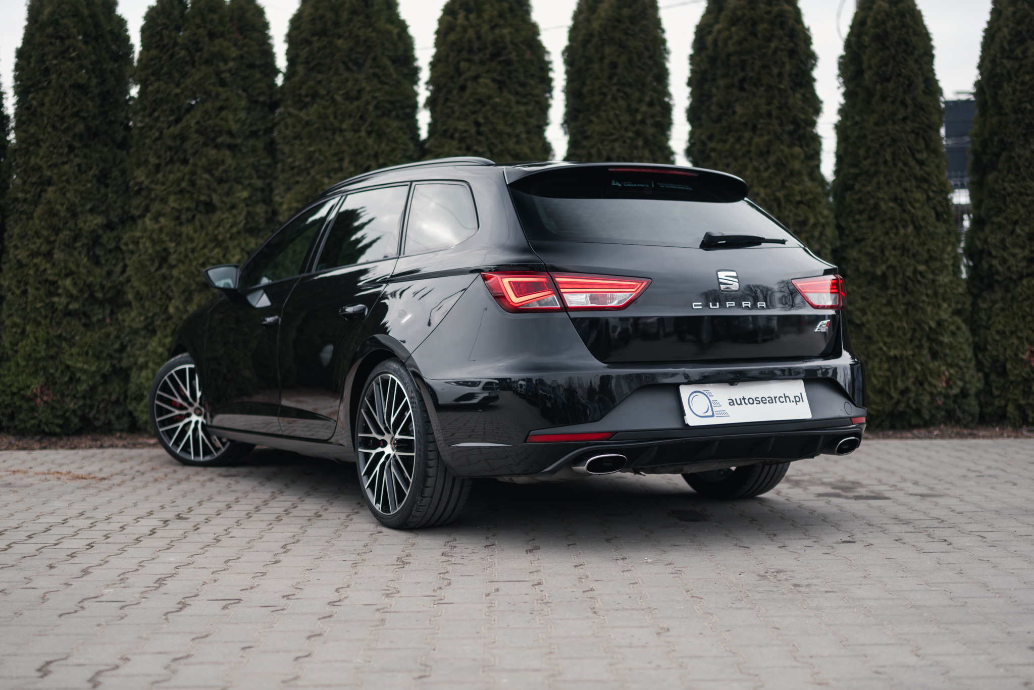 seat-leon-st-cupra-280-dsg-black-6
