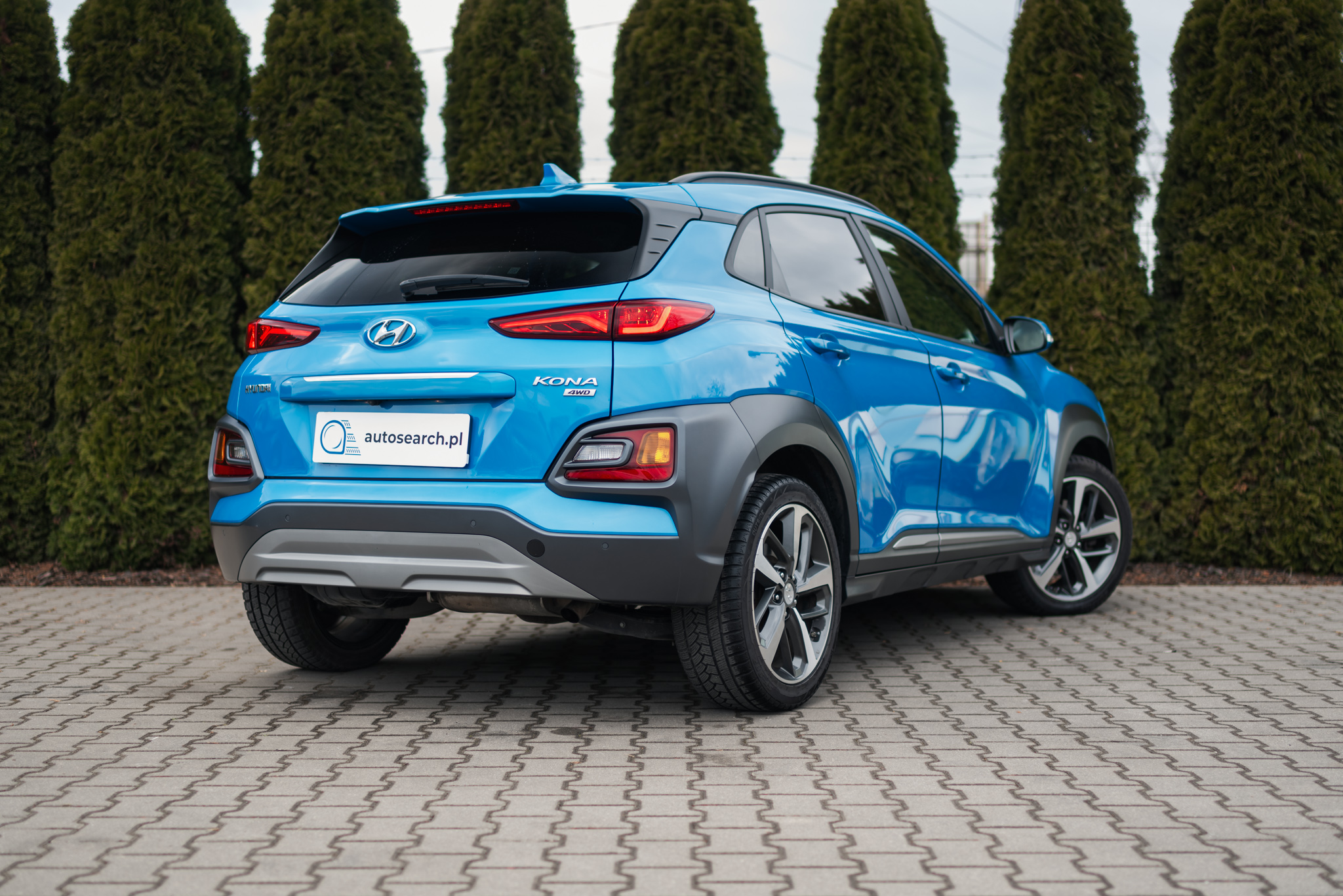 hyundai-kona-1-6-crdi-dct-4wd-blue-lagoon-4