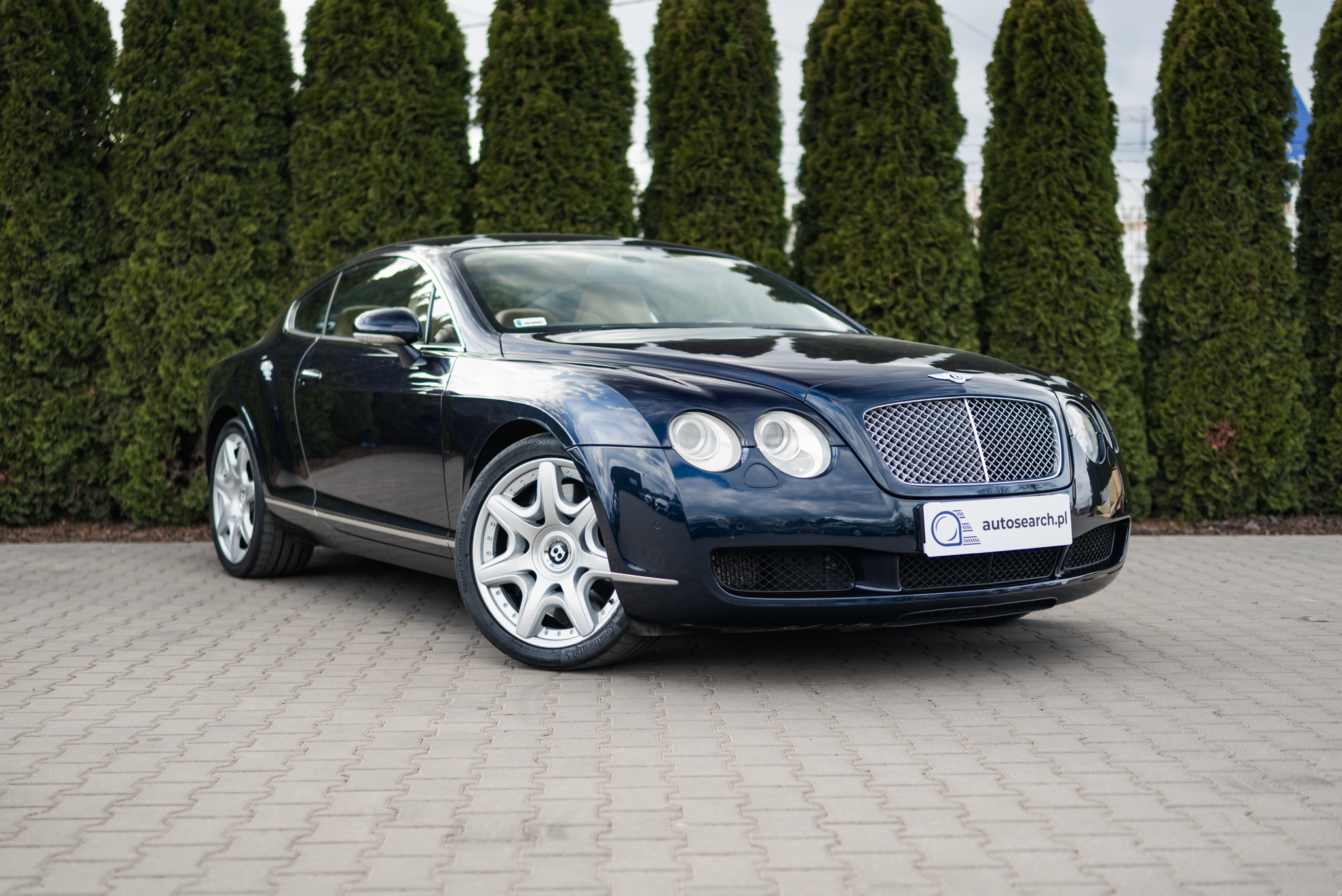 bentley-continental-gt-6-0-w12-blue-3