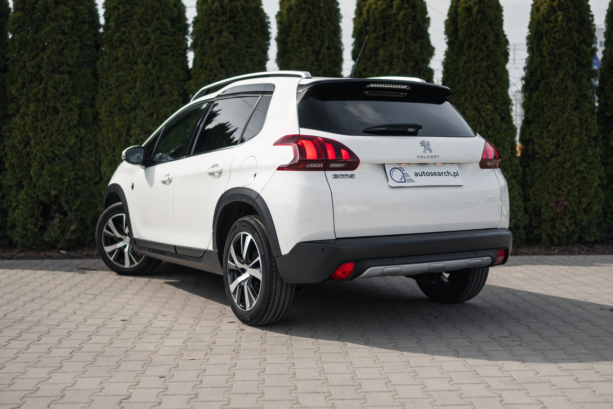 peugeot-2008-1-2-puretech-crossway-white-6
