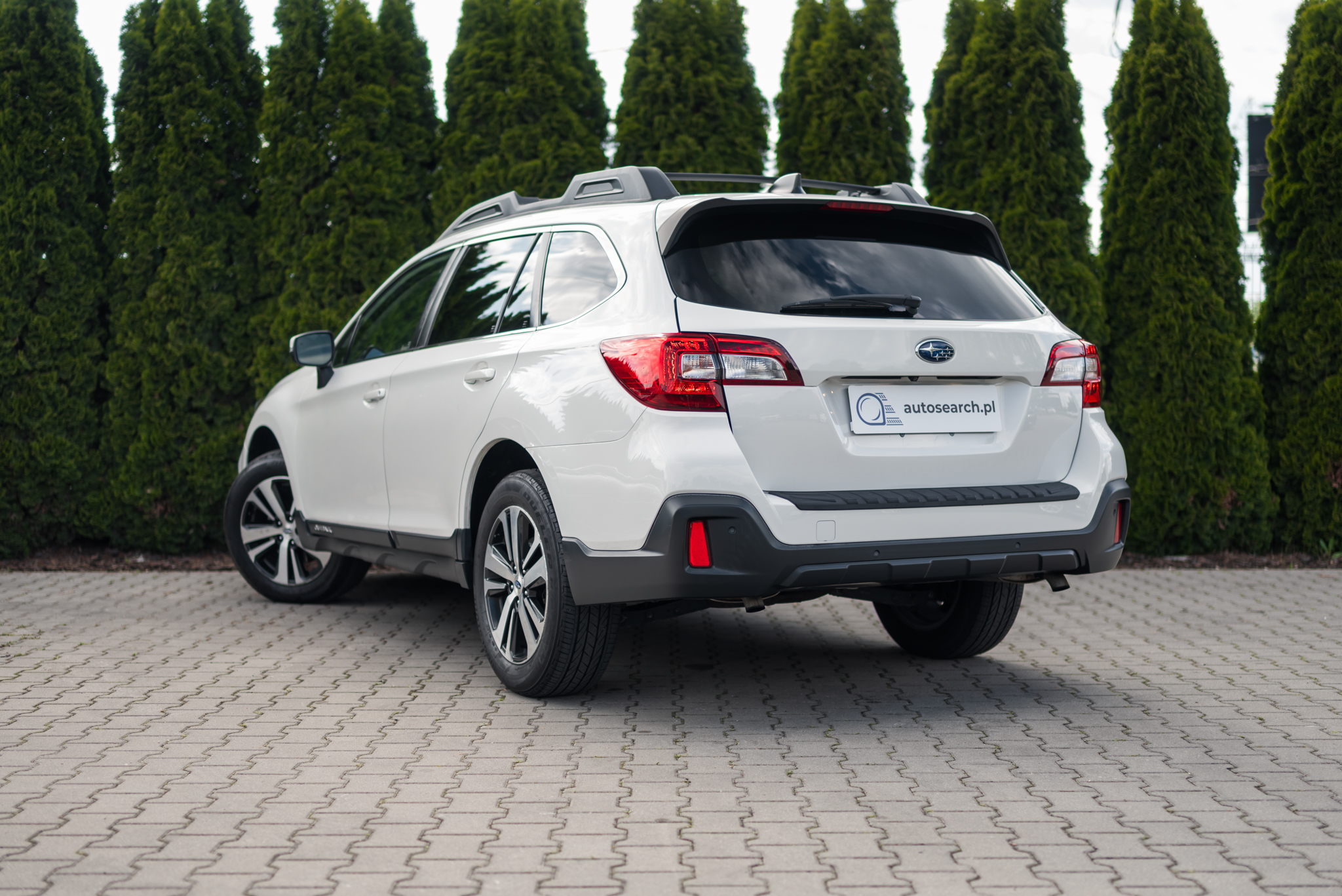 subaru-outback-3-6r-awd-limited-crystal-white-2019-6