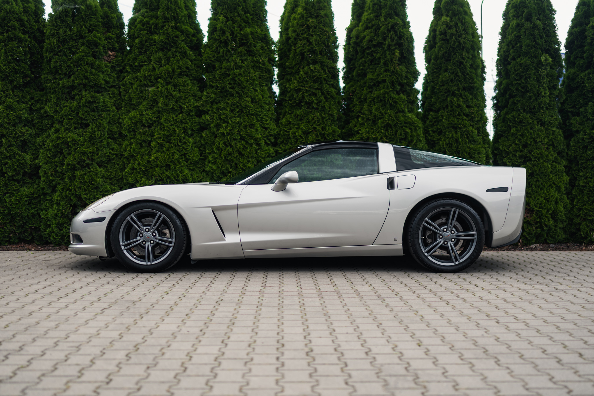 chevrolet-corvette-c6-6-0-v8-mt-silver-2007-7