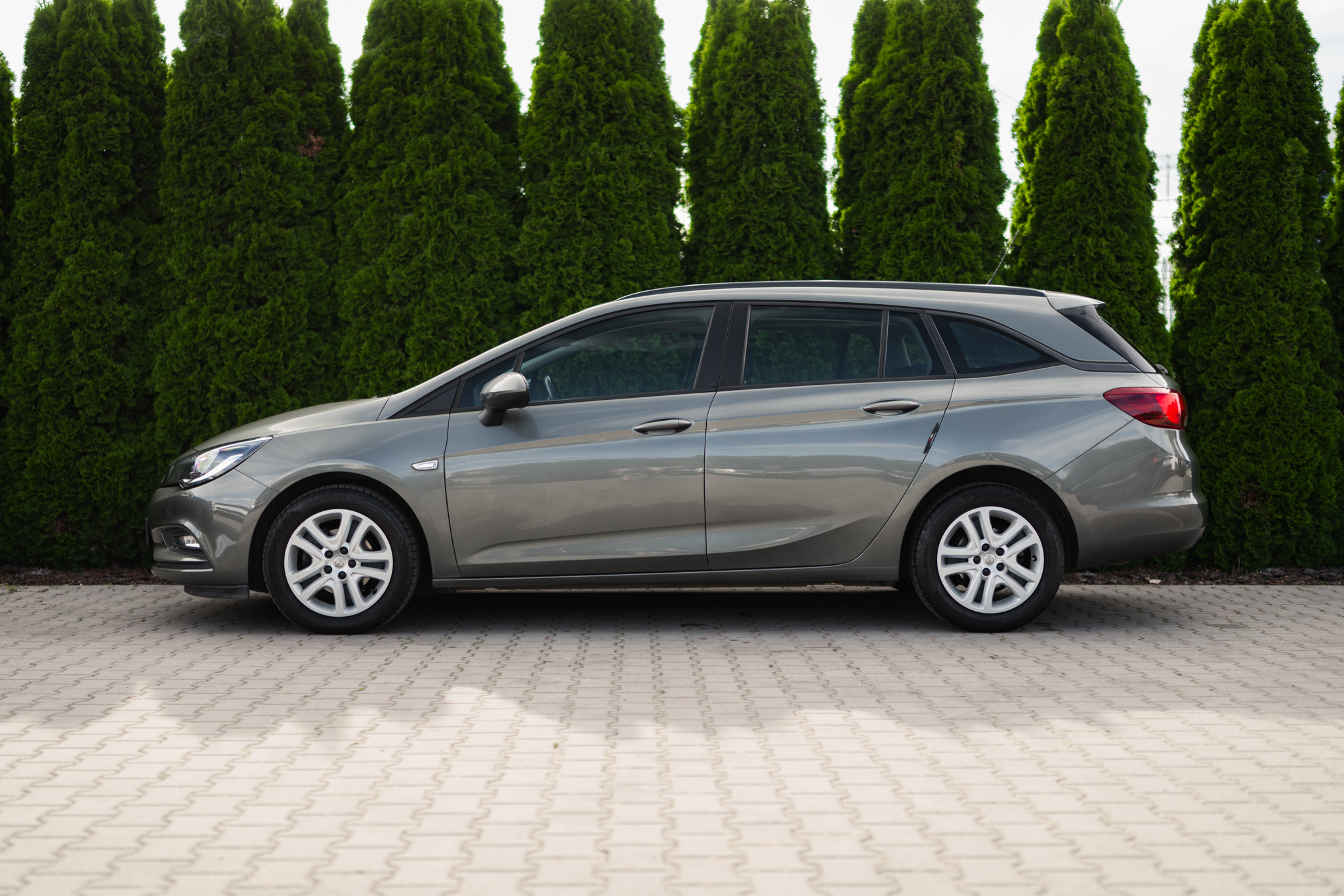 opel-astra-sports-tourer-1-4-turbo-ecotec-150-grey-2017-7