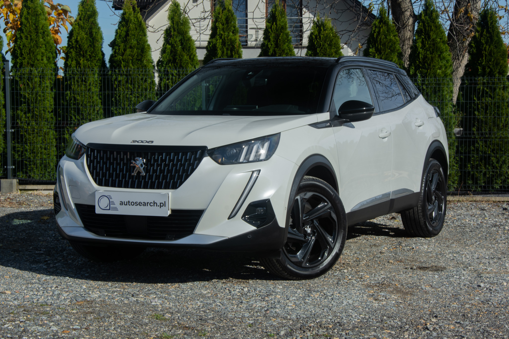 Peugeot-2008-biały-2018-01