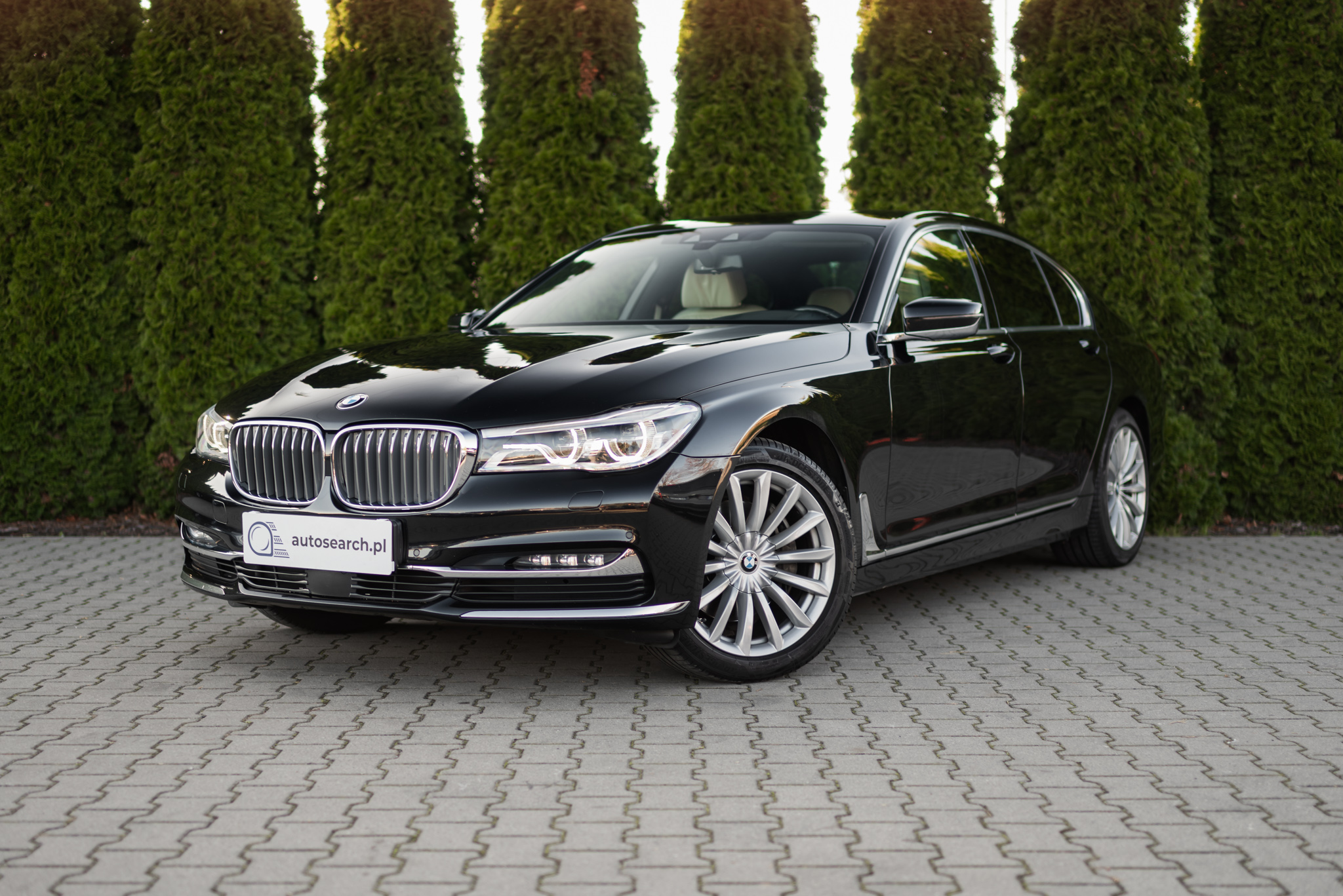 bmw-730d-xdrive-pure-excellence-sapphire-black-2015-1