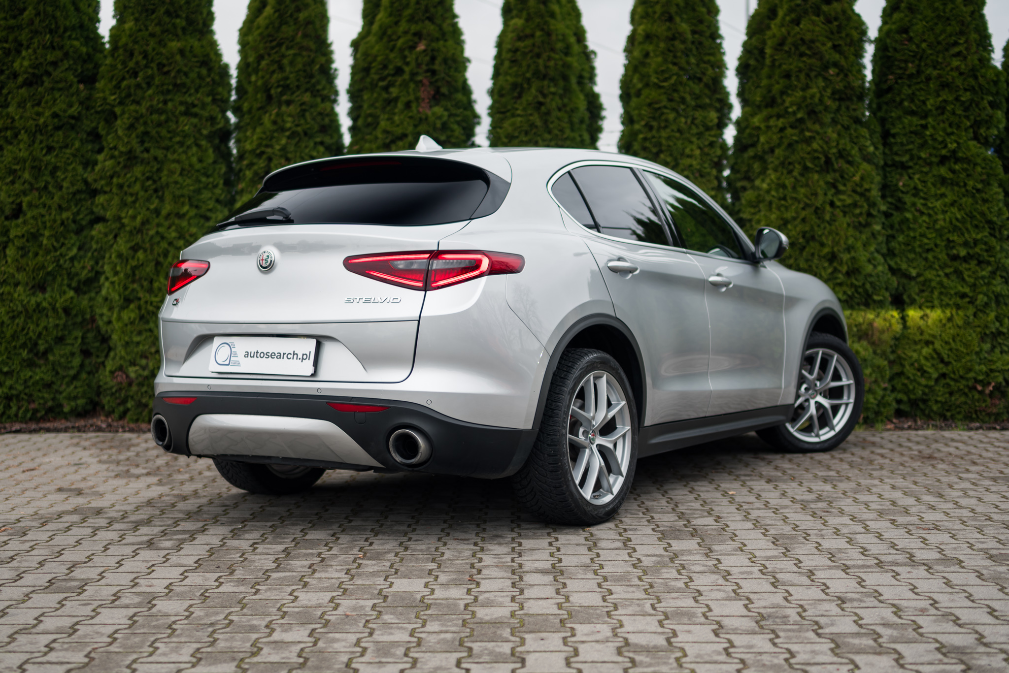 alfa-romeo-stelvio-2-0-280-q4-silverstone-grey-4