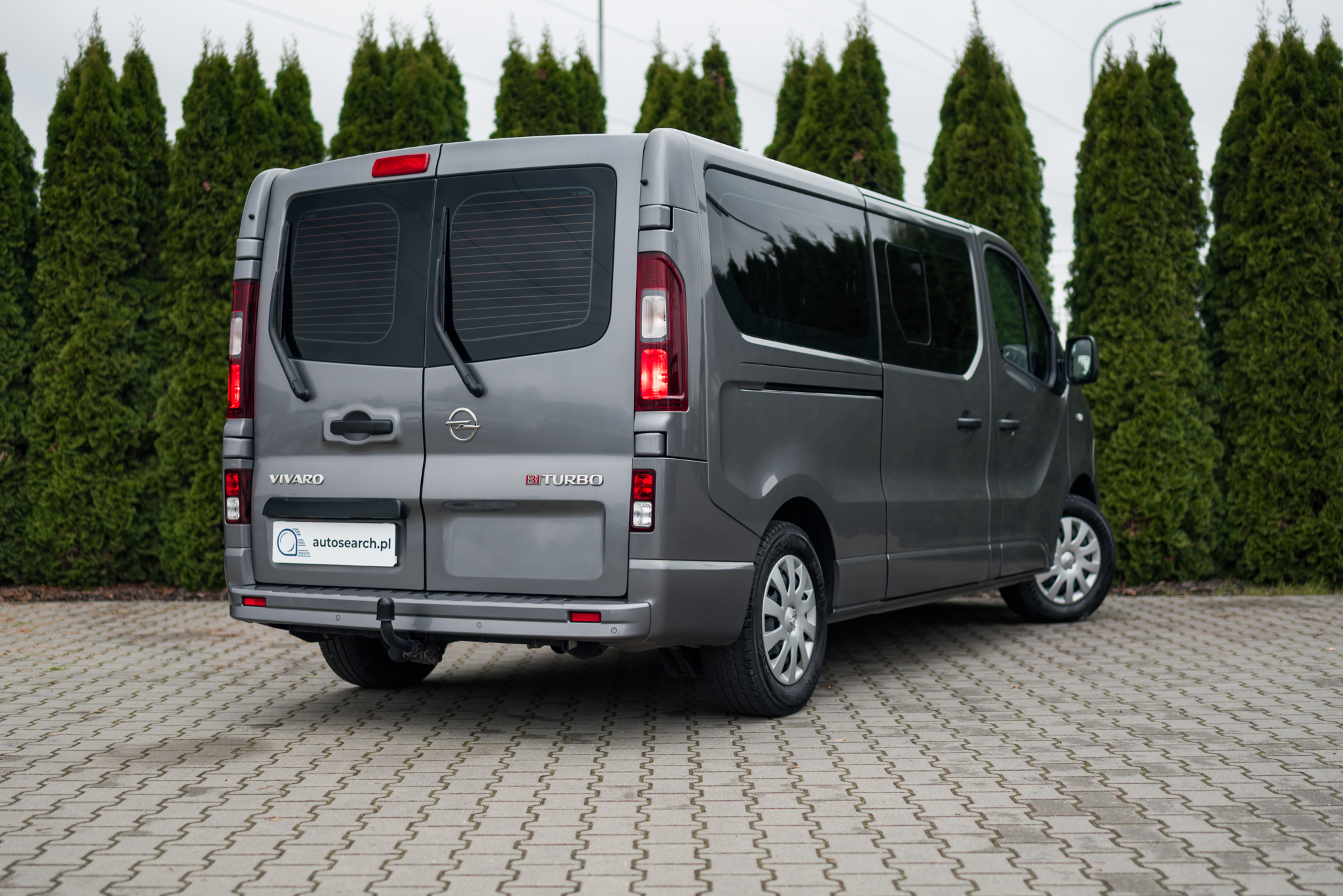 opel-vivaro-tourer-1-6-cdti-biturbo-cassiopeia-grey-2017-4