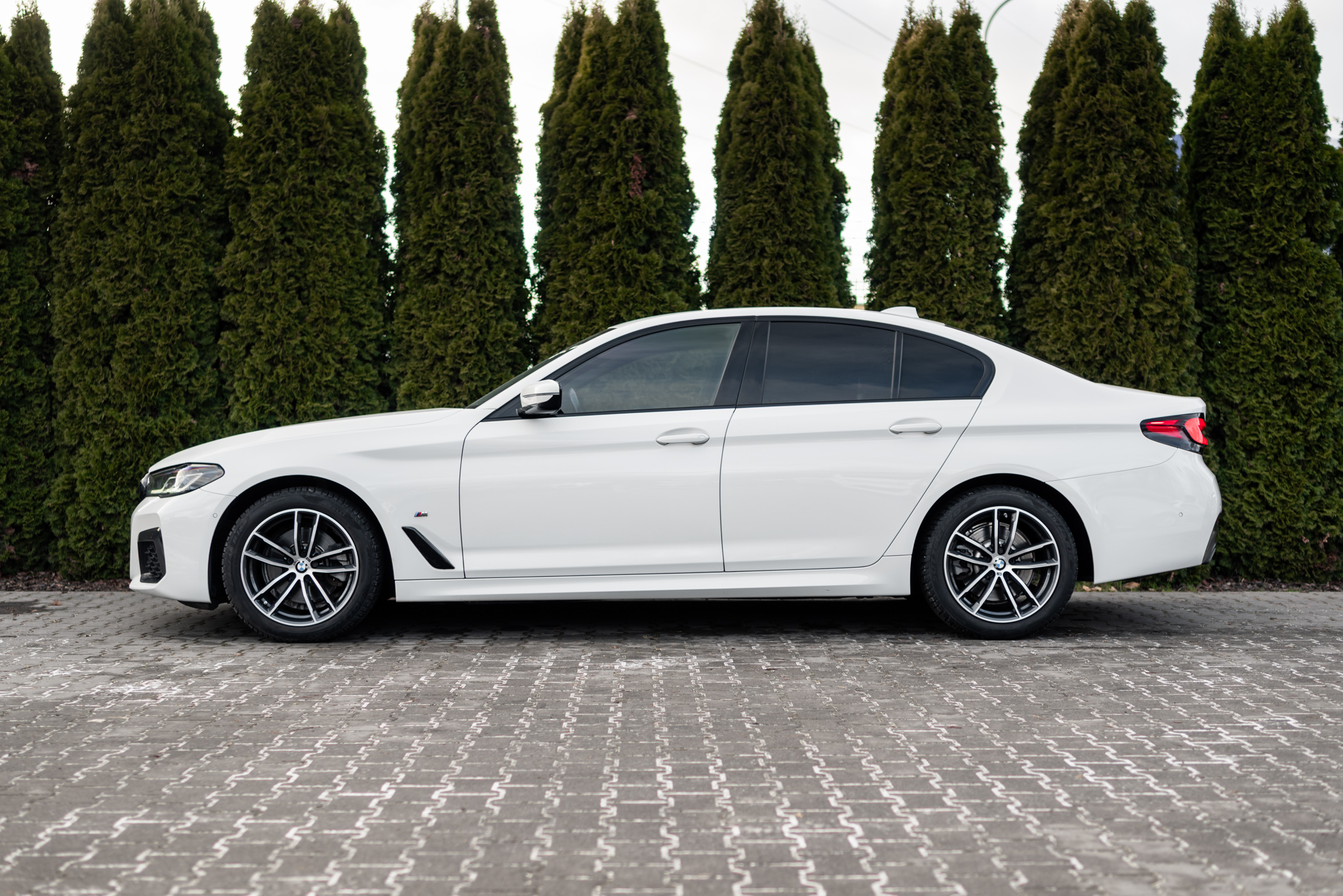 bmw-520d-xdrive-m-sport-lci-alpine-white-2020-7