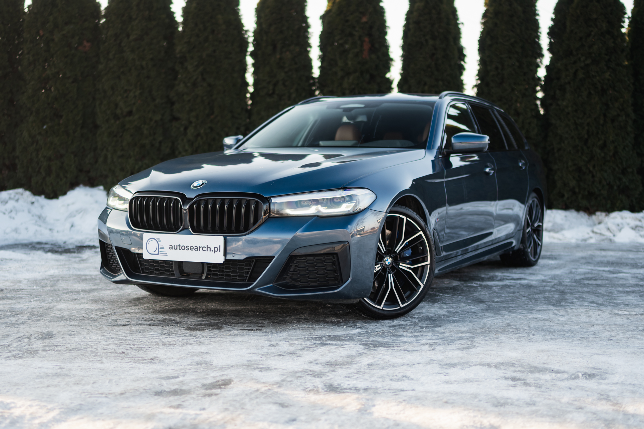 bmw-530d-xdrive-m-sport-arctic-race-blue-2023-1