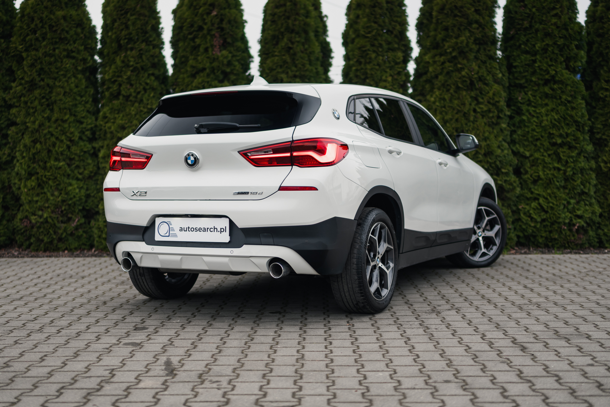 bmw-x2-sdrive18d-white-4