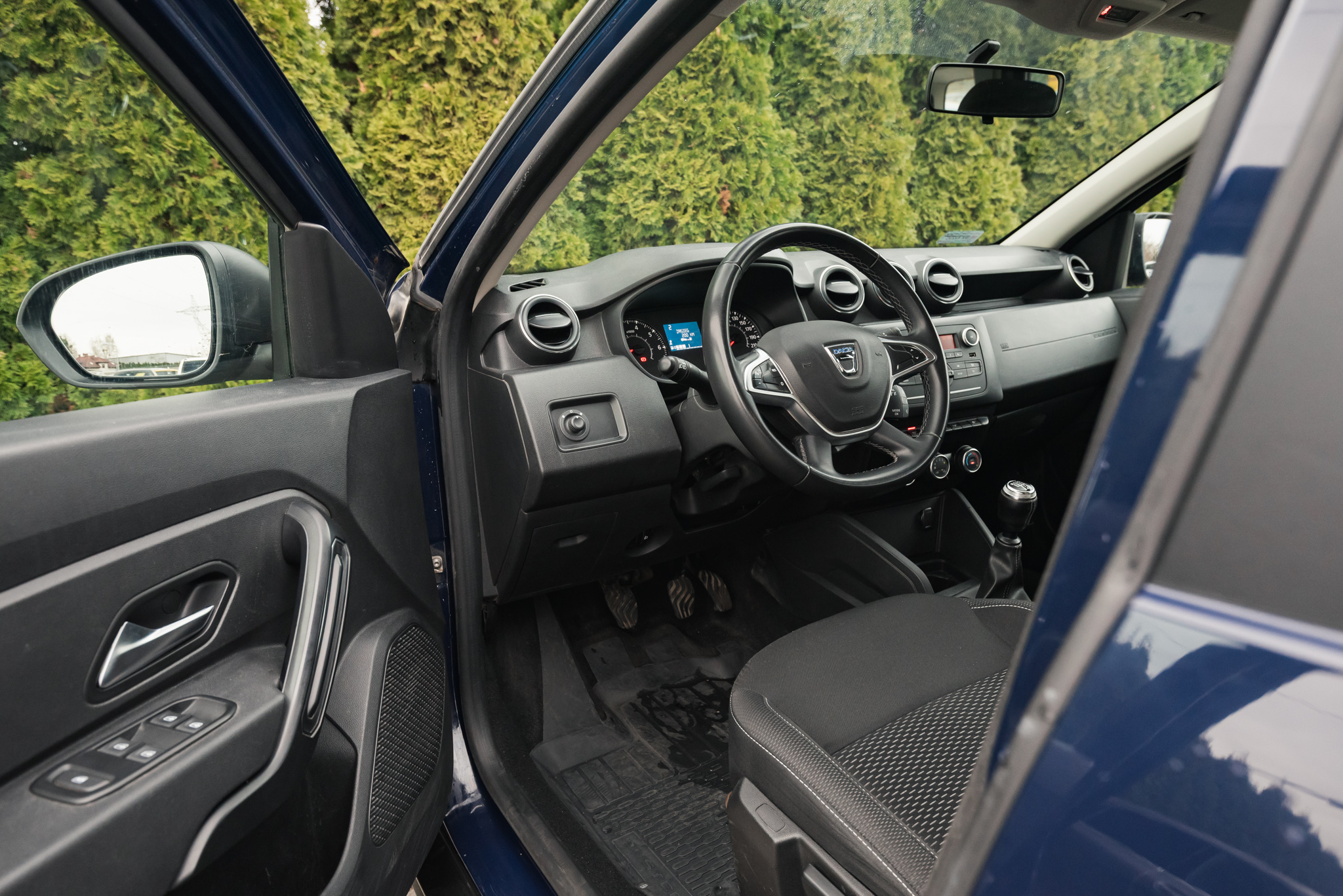 dacia-duster-1-5-dci-4wd-blue-2020-9