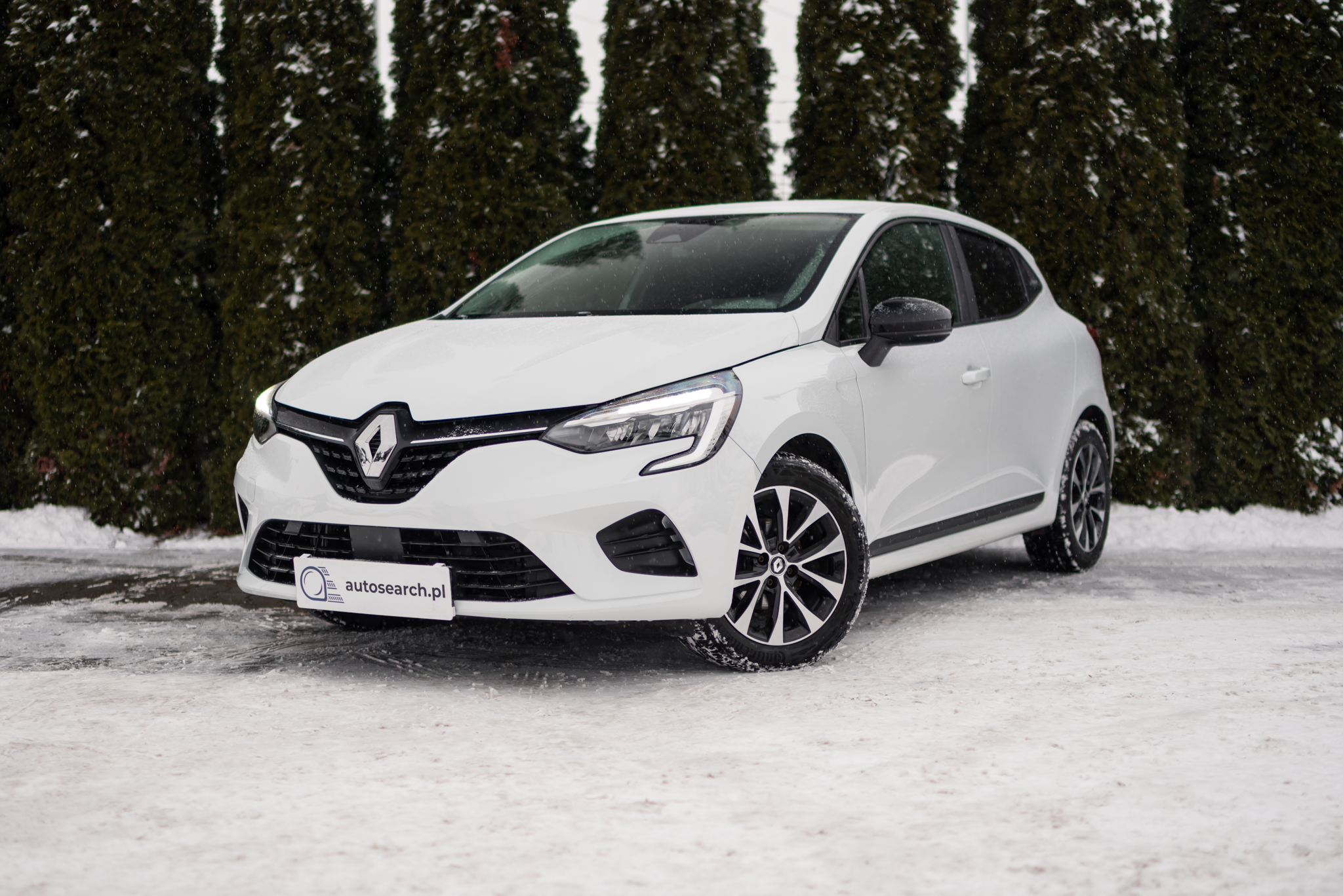 renault-clio-1-0-tce-glacier-white-2023-1