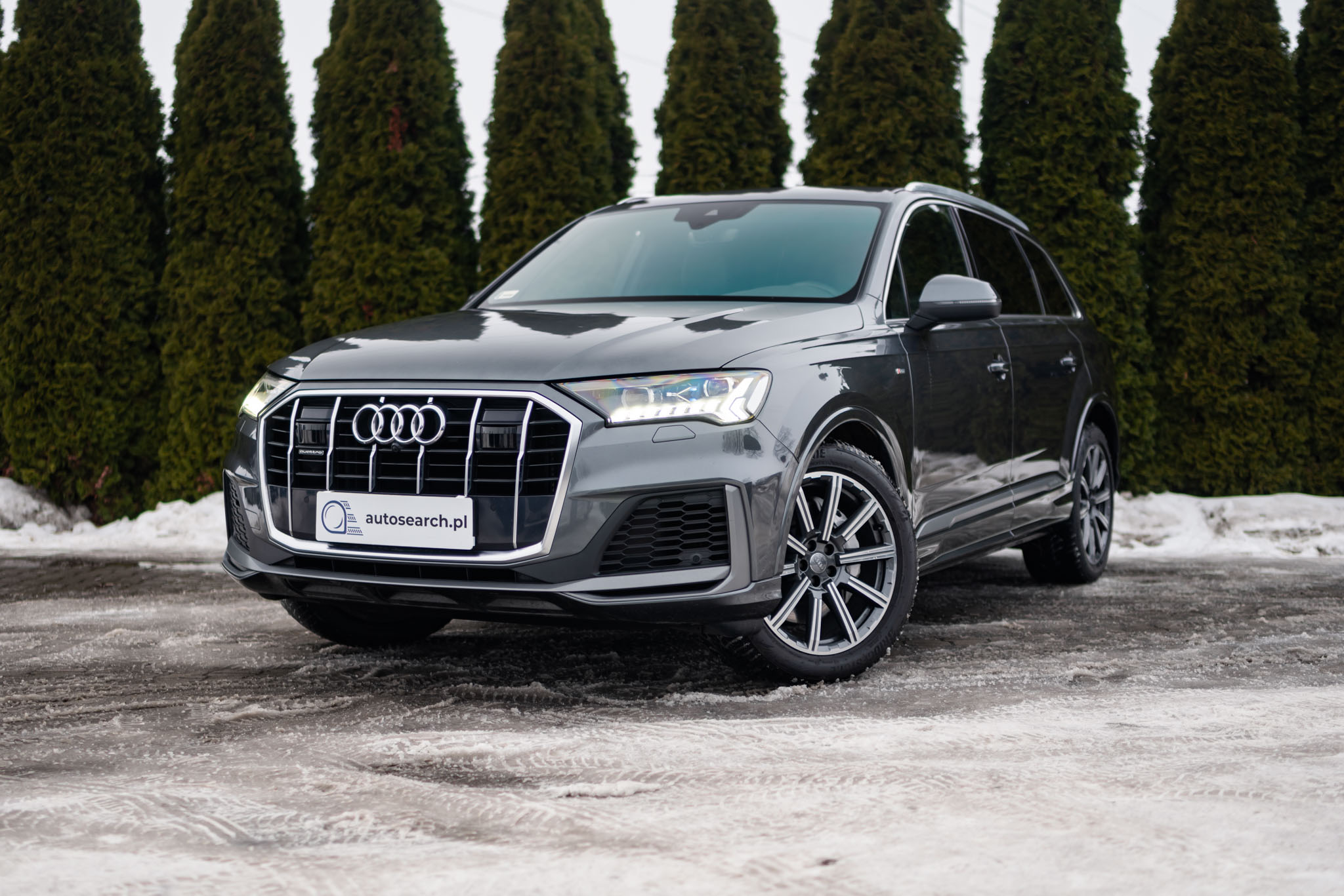 audi-q7-50-tdi-quattro-s-line-grey-2020-1