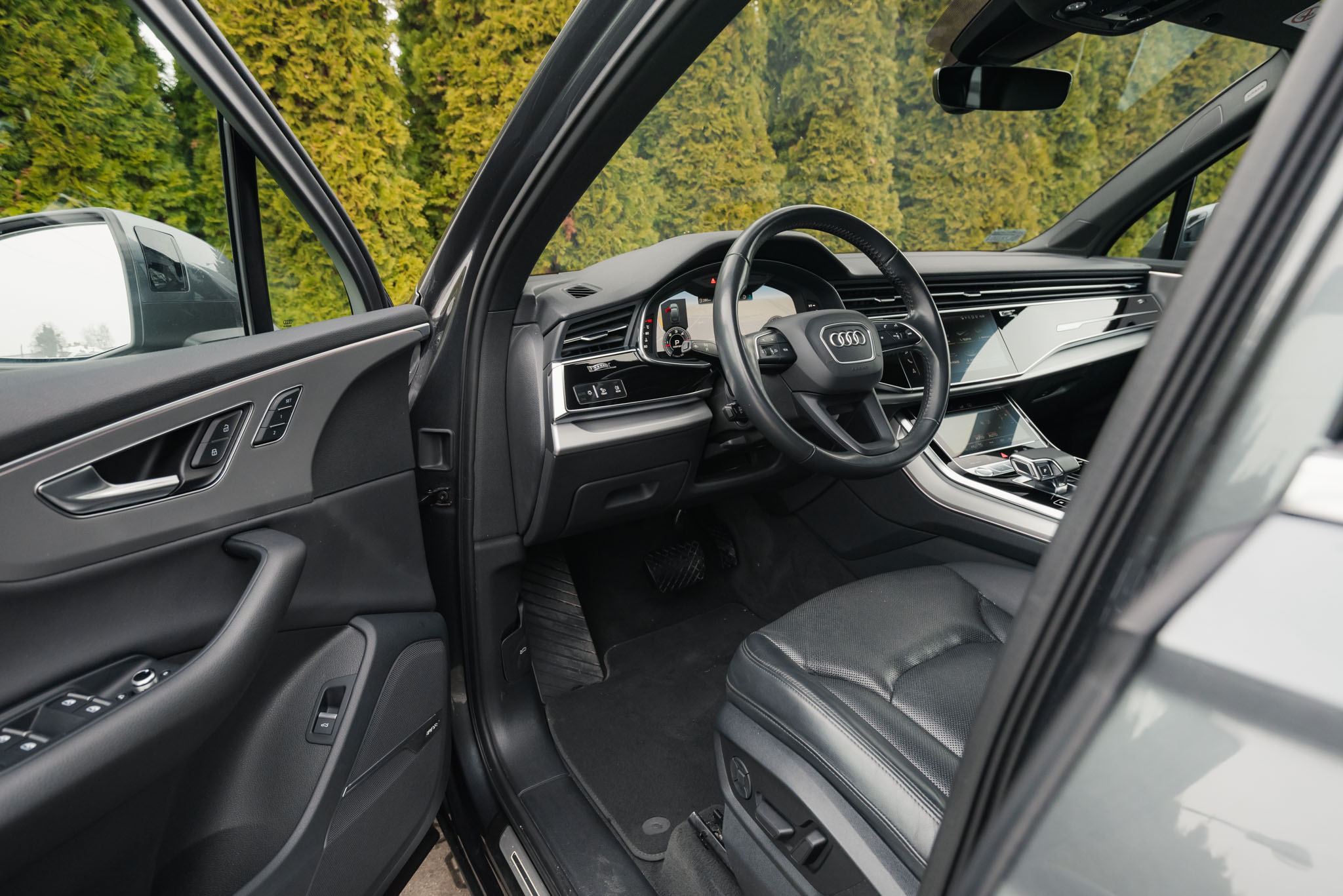 audi-q7-50-tdi-quattro-s-line-grey-2020-9