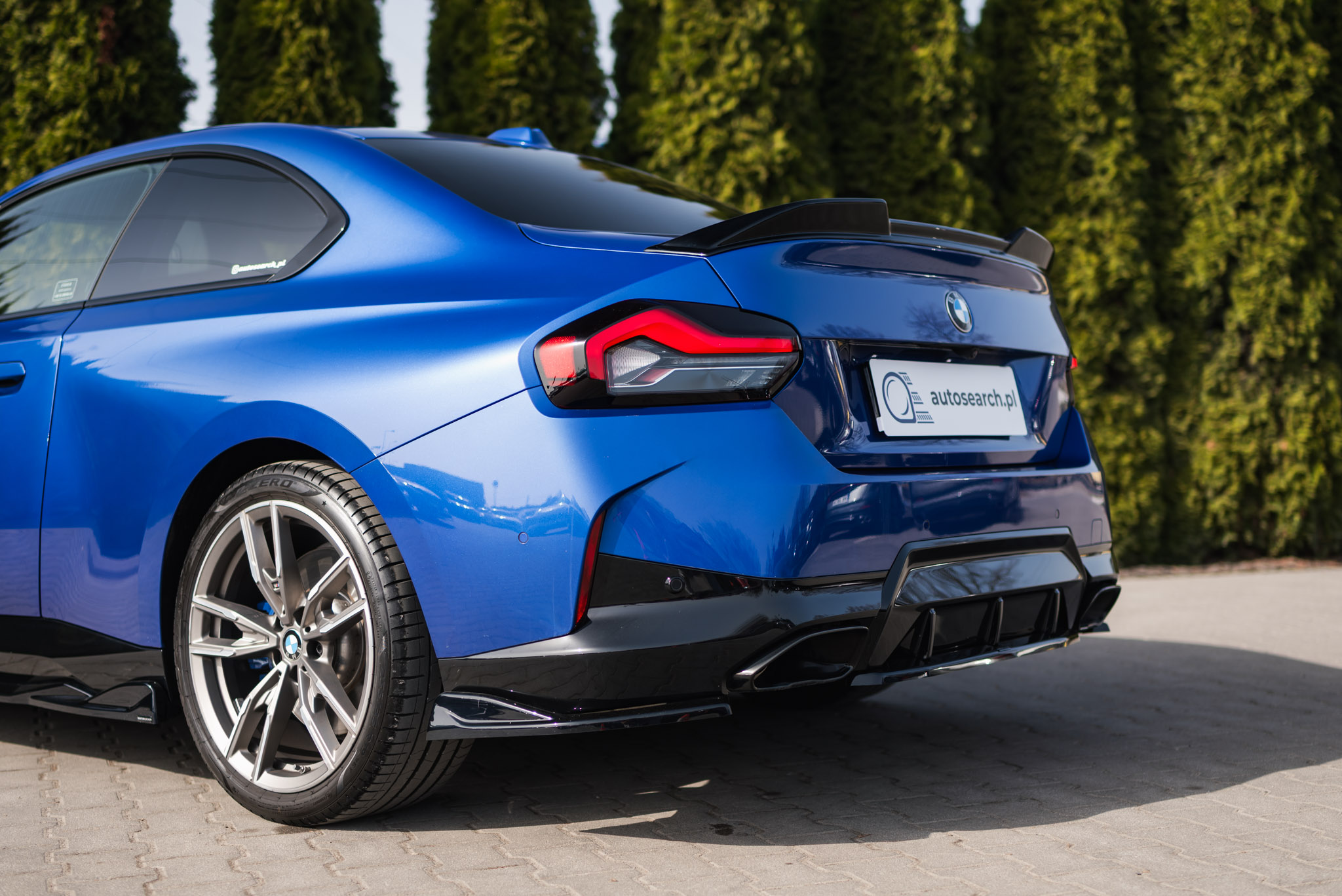 bmw-m240i-coupe-lci-xdrive-portimao-blue-2023-38