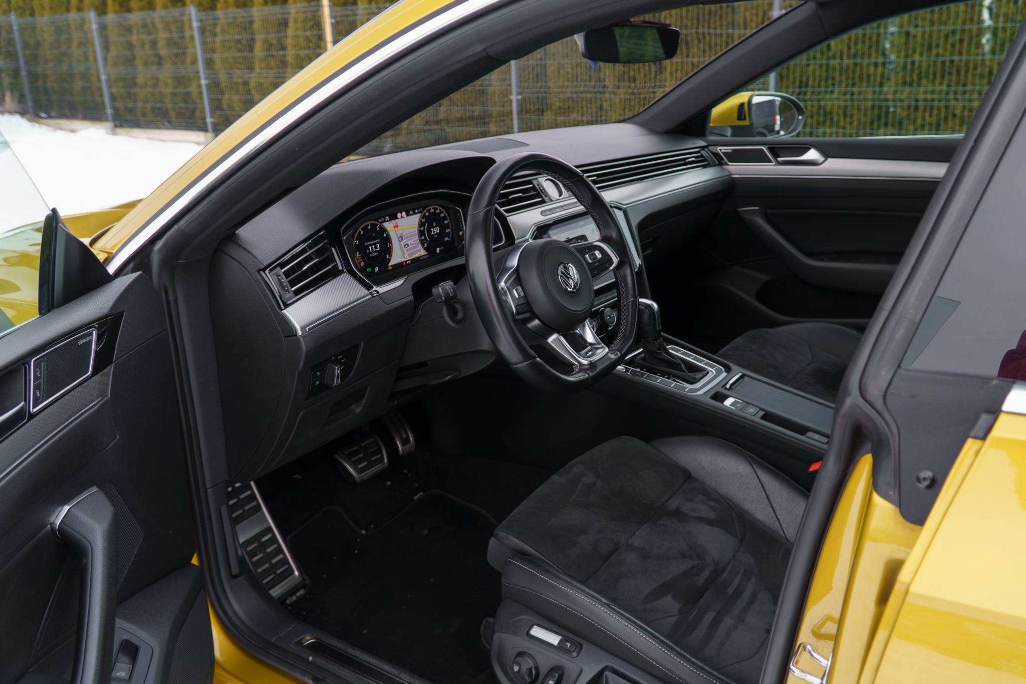 volkswagen-arteon-złoty-2019-09