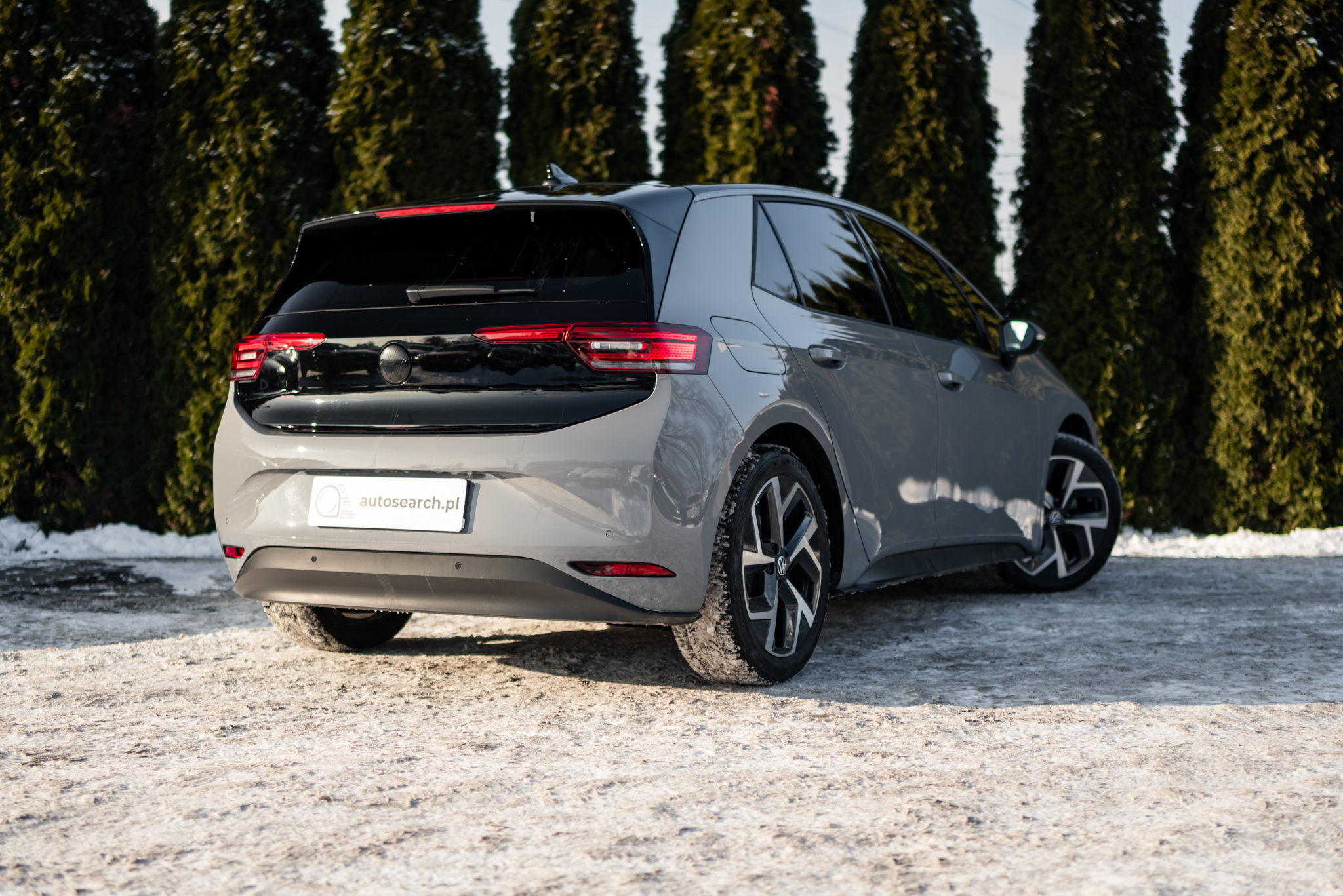 volkswagen-id3-pro-moonstone-grey-2023-4