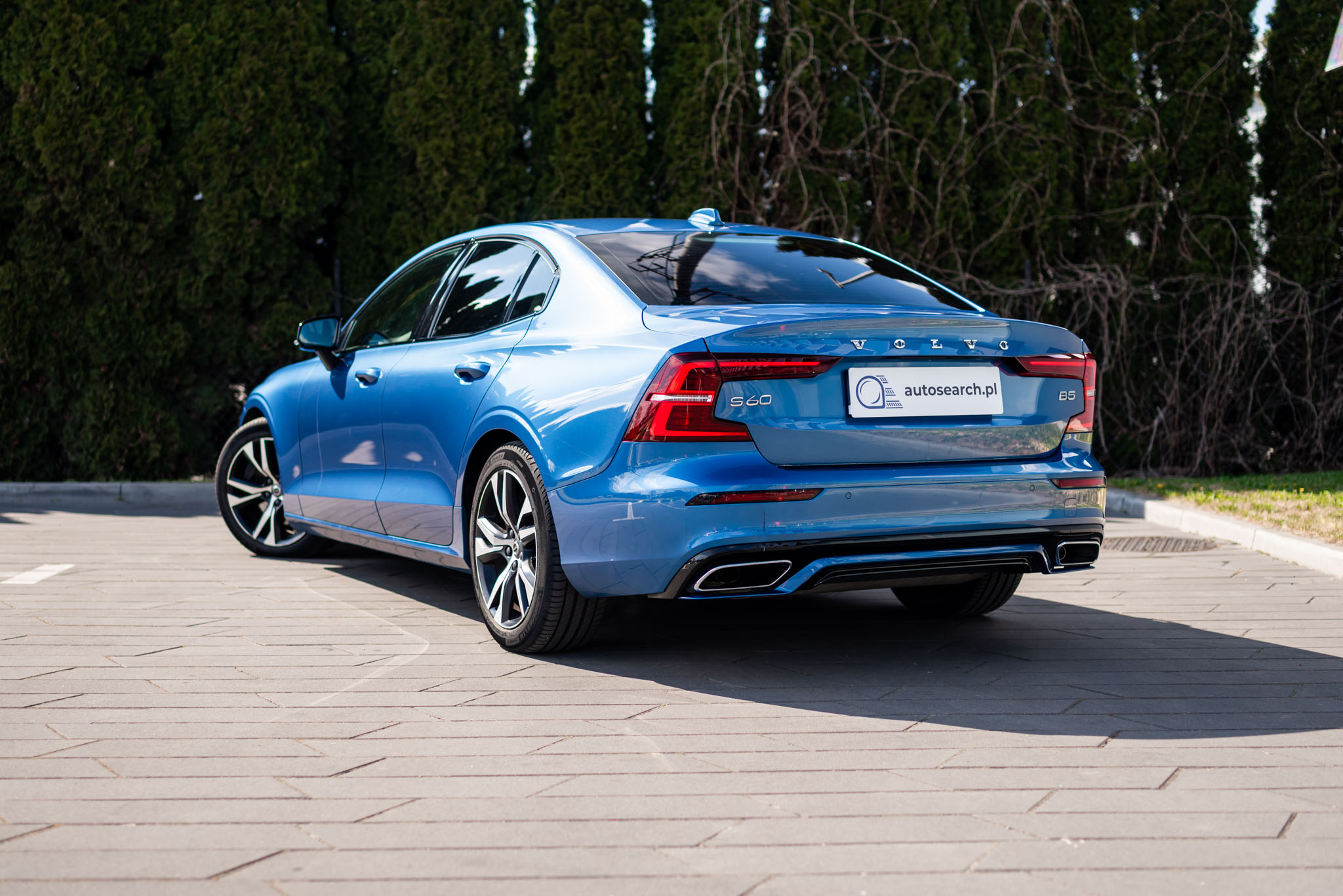 volvo-s60-b5-r-design-bursting-blue-2020-6