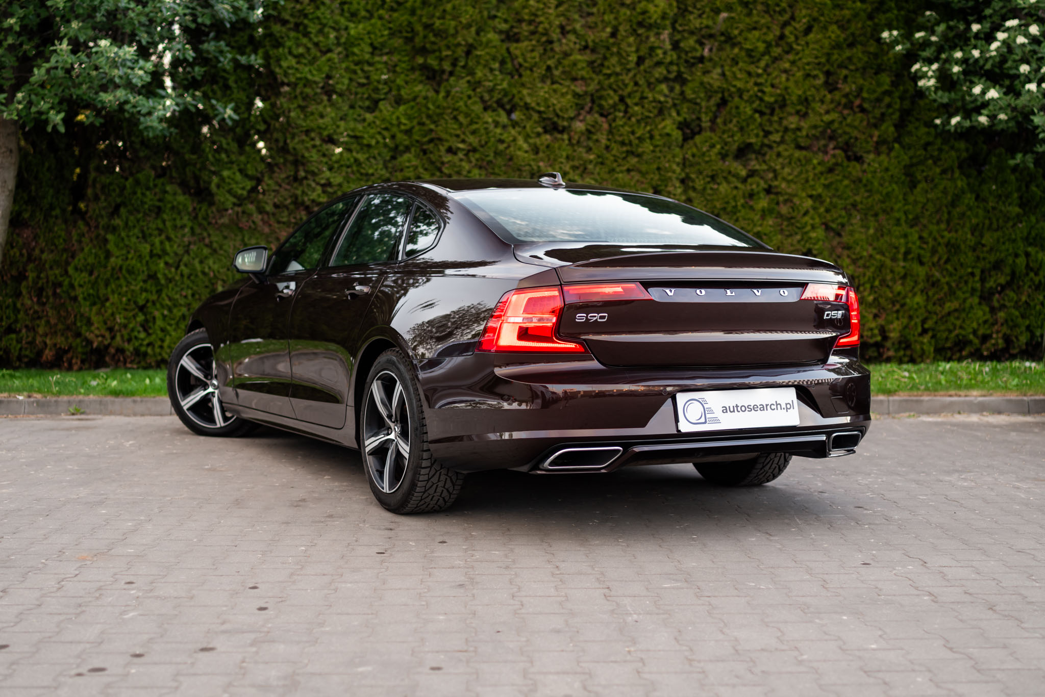 volvo-s90-d5-awd-r-design-maple-brown-7