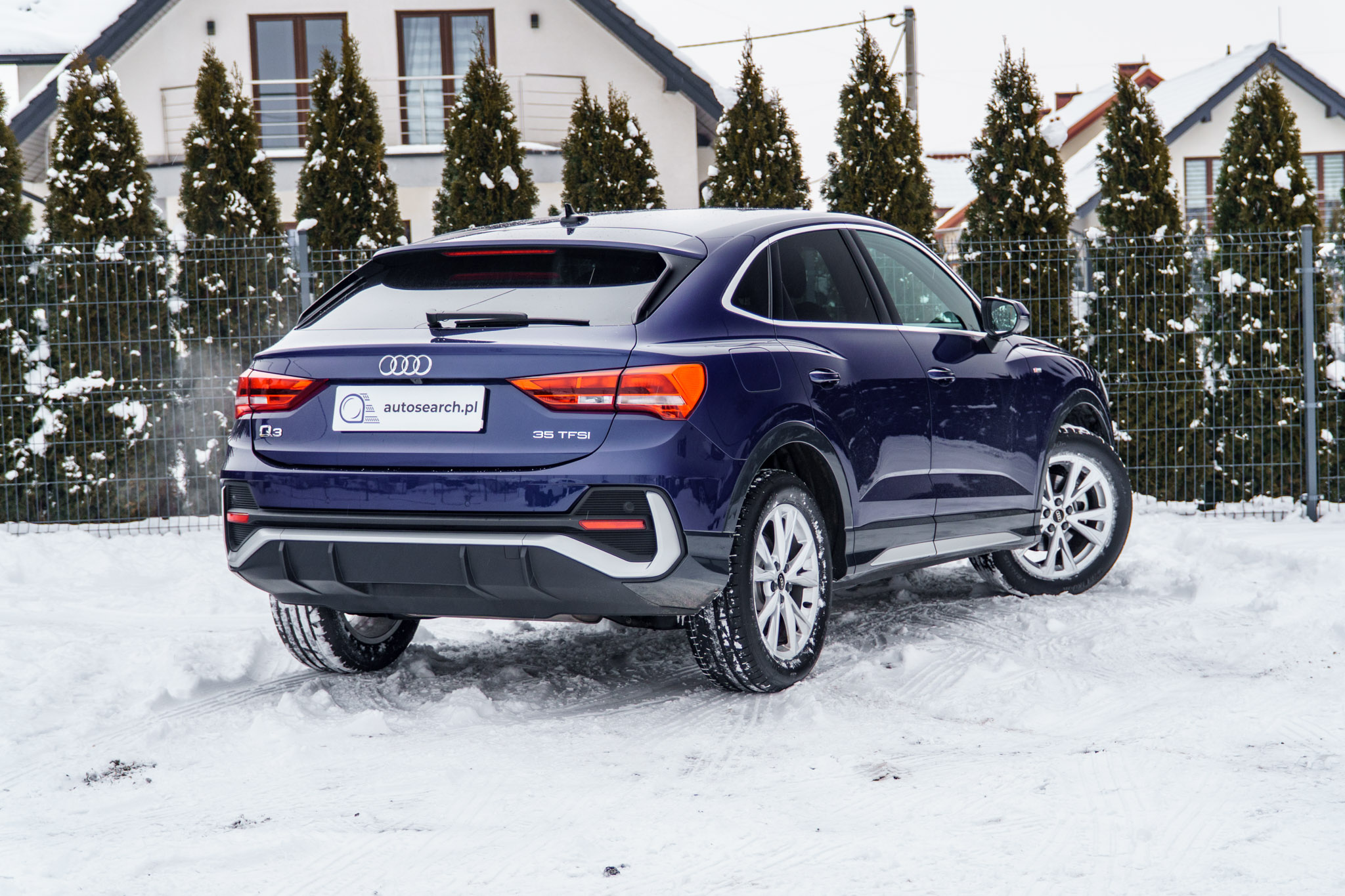 audi-q3-sportback-2024-04