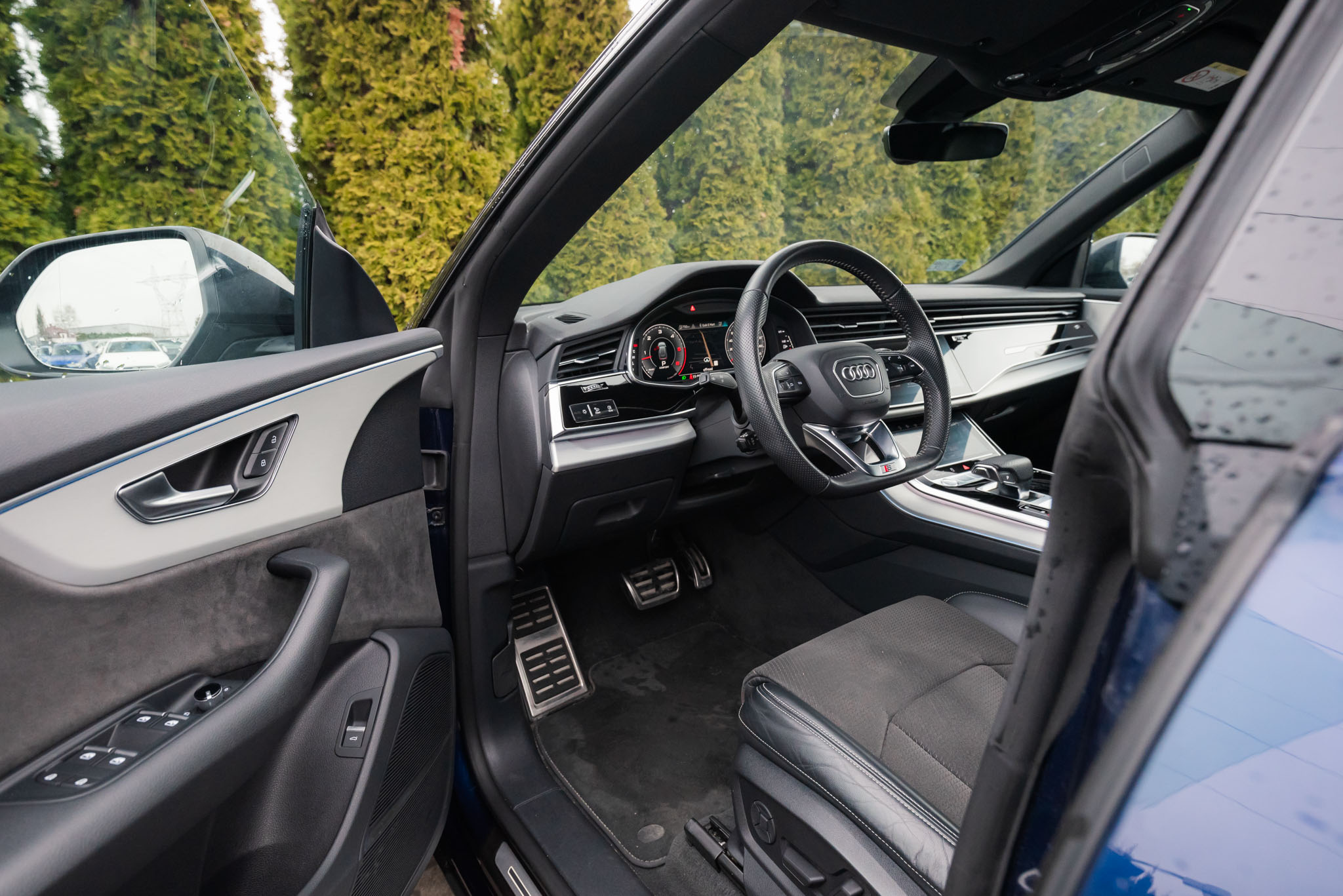 audi-q8-50-tdi-quattro-s-line-navarra-blue-2019-9