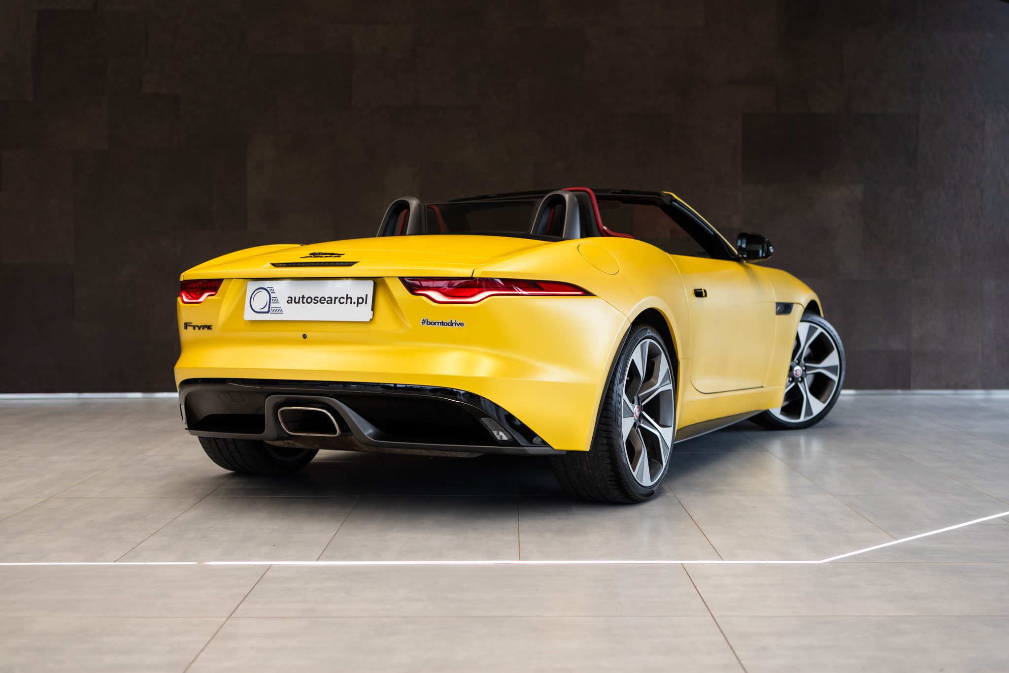 jaguar-f-type-convertible-2-0-yellow-2021-72