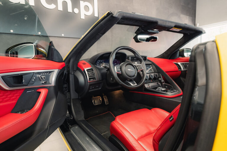 jaguar-f-type-convertible-2-0-yellow-2021-9