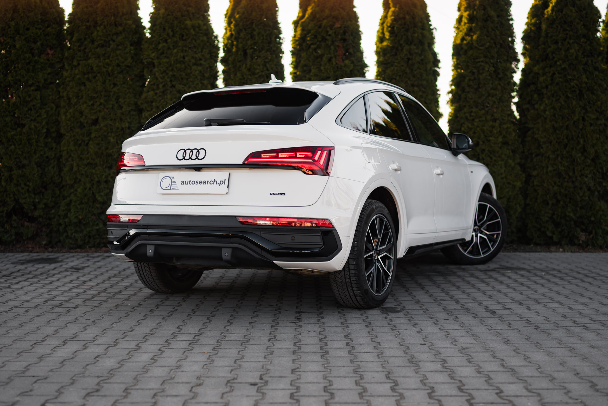 audi-q5-sportback-45-tfsi-quattro-s-tronic-s-line-white-2023-4