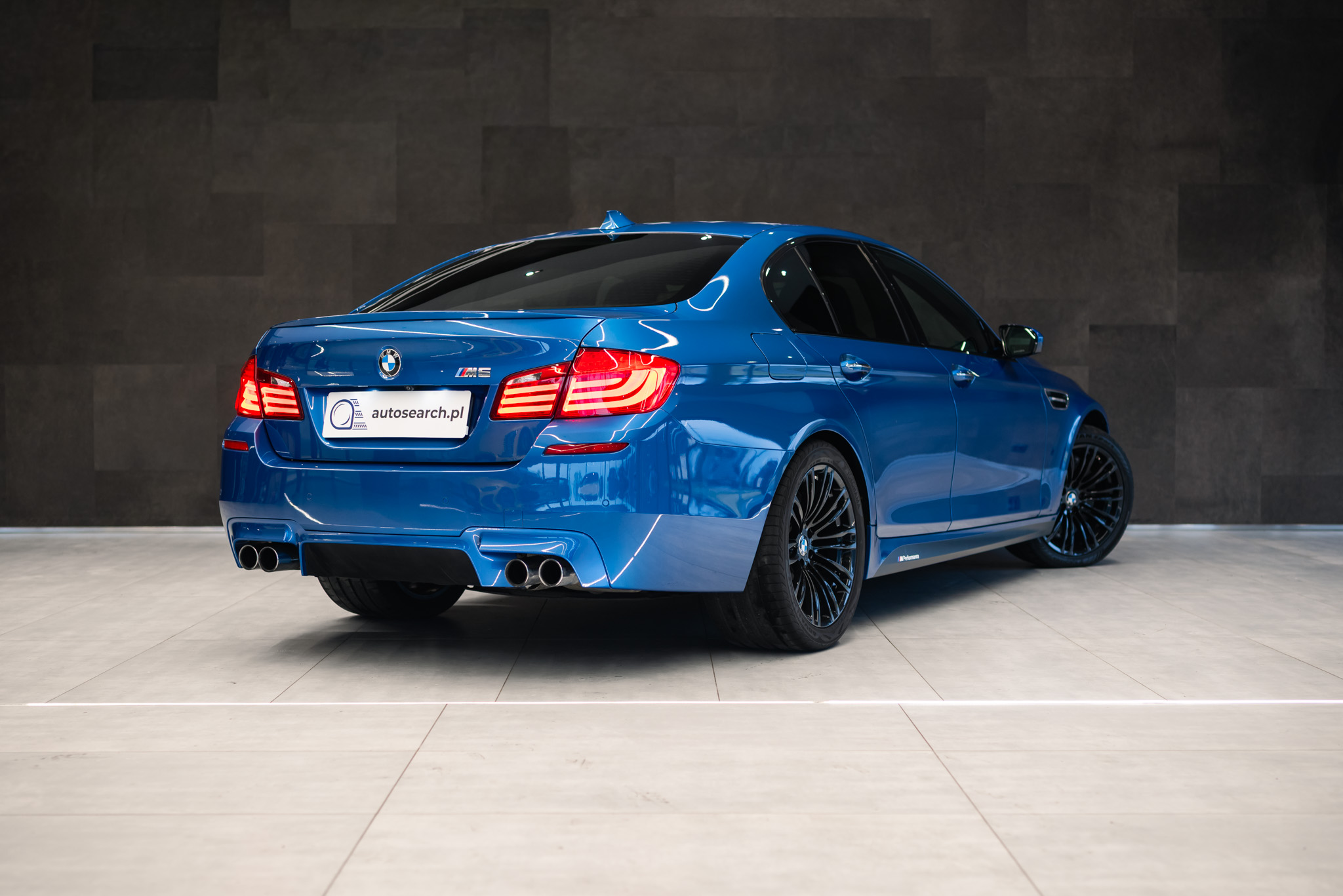 bmw-m5-f10-monte-carlo-blue-4