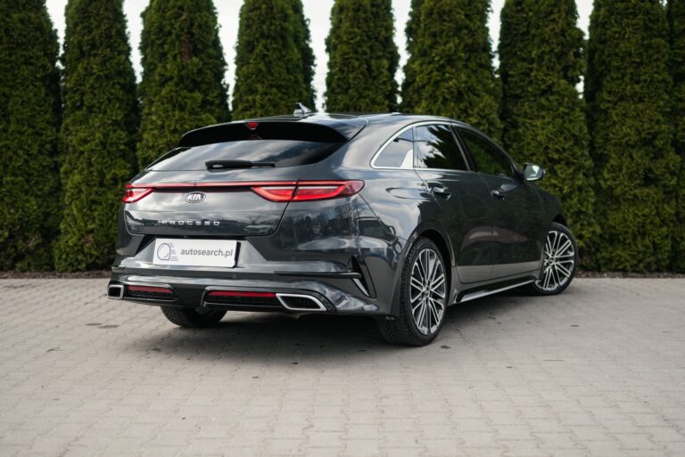 kia-proceed-gt-line-grey-4