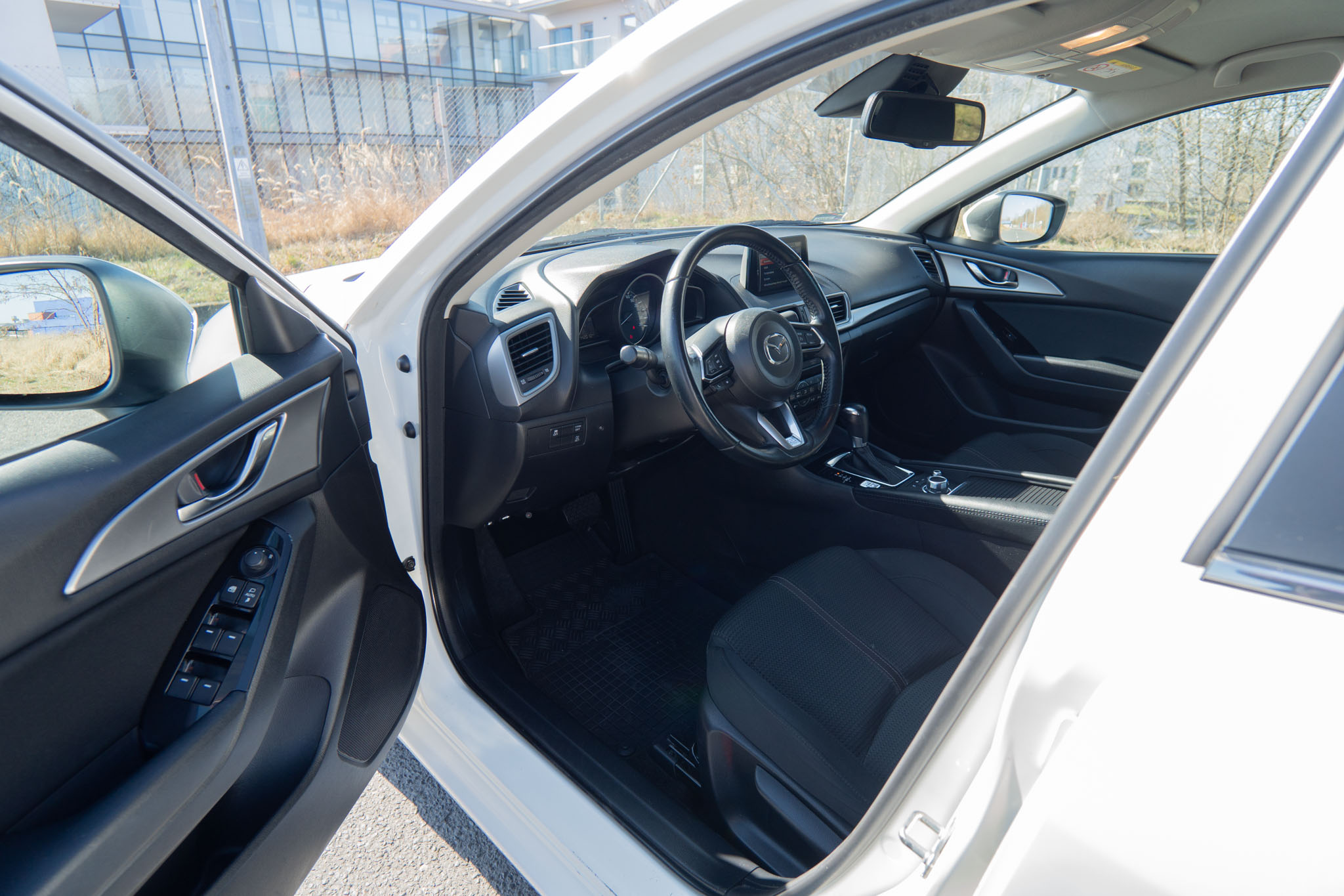 mazda-3-2.0-skyenergy-2018-9