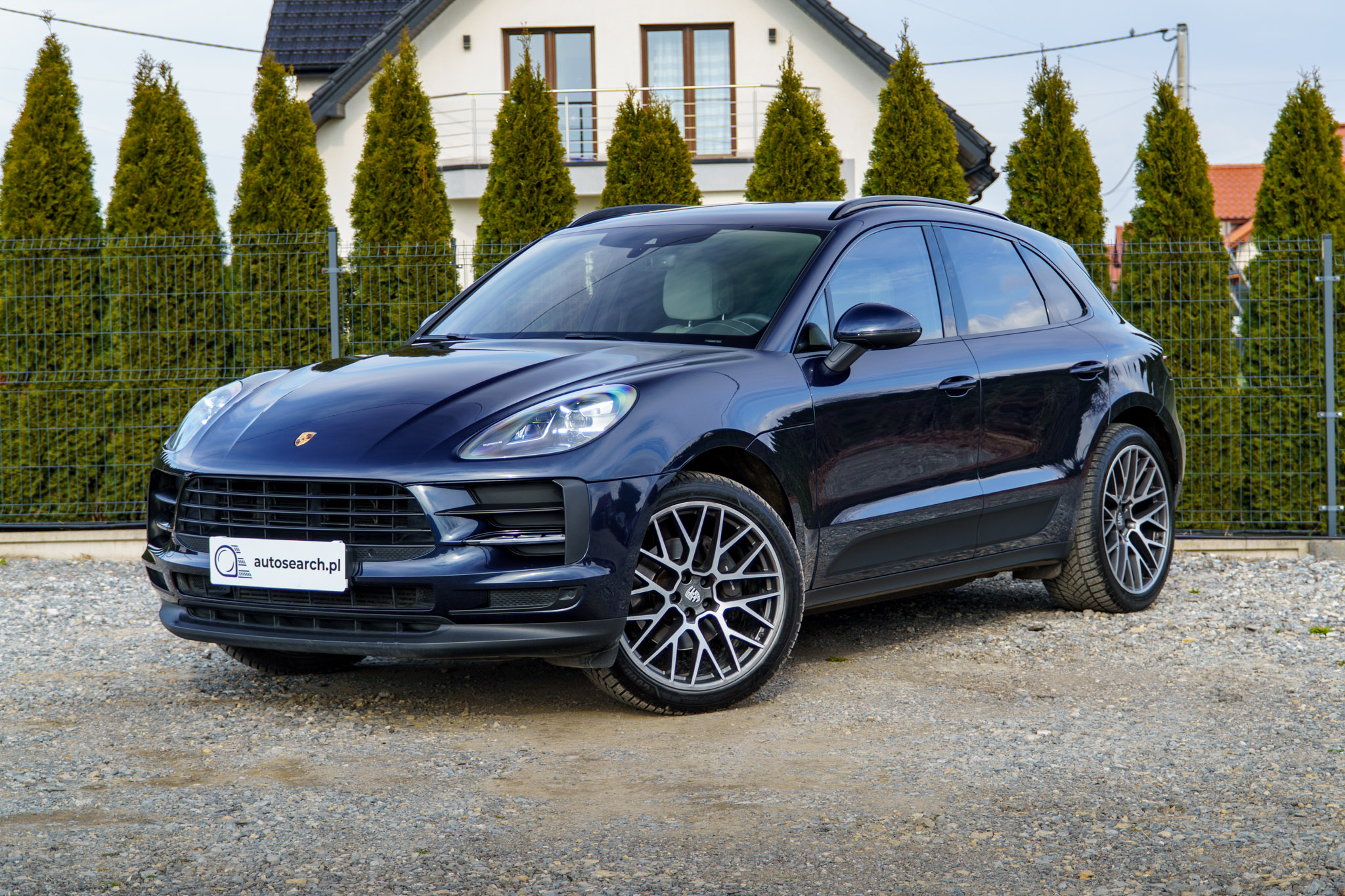porsche-macan-granatowy-2019-1