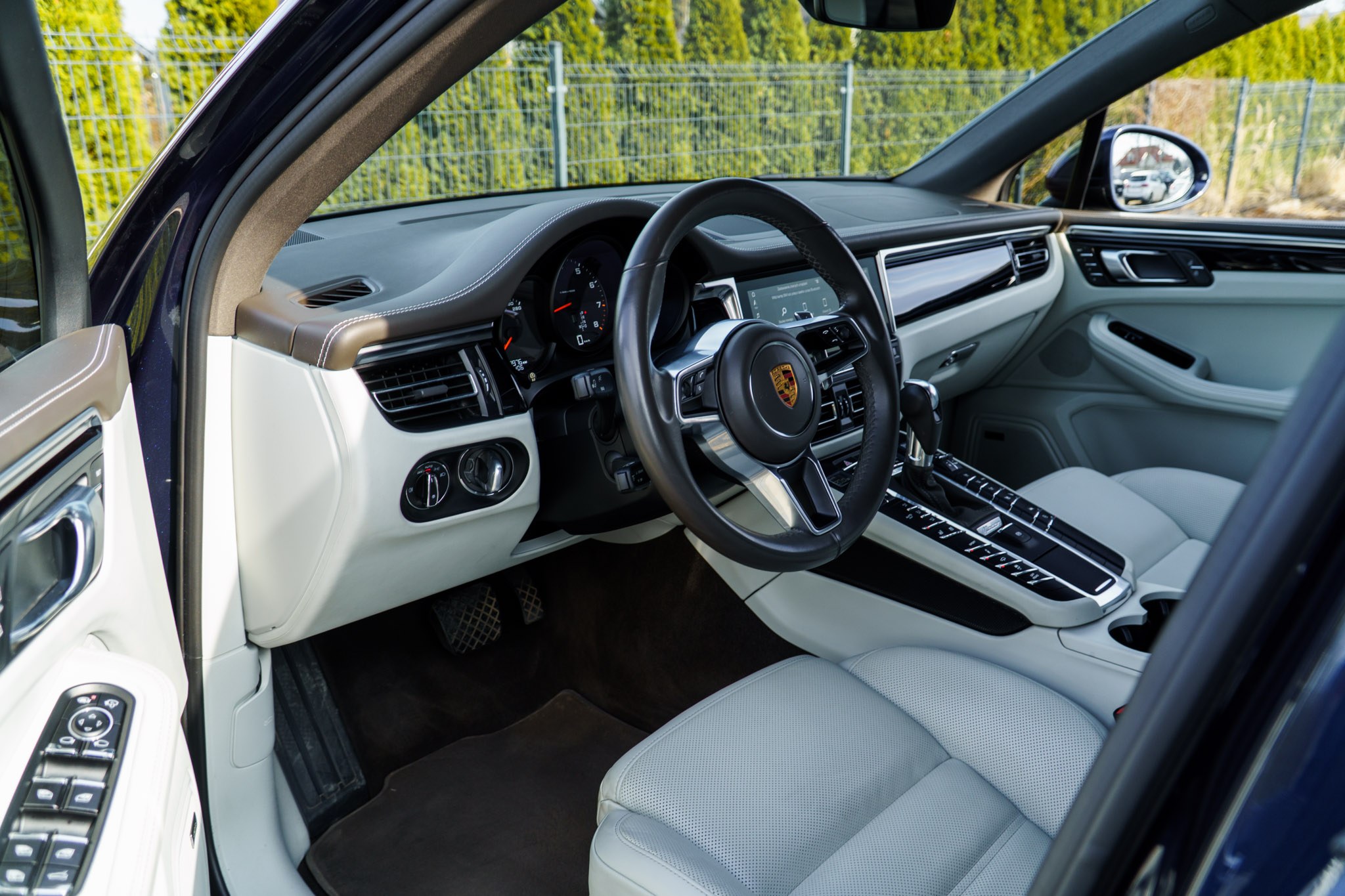 porsche-macan-granatowy-2019-9