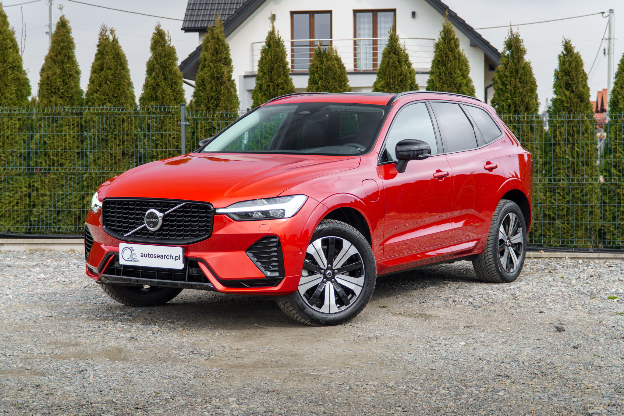 volvo-xc60-t6-2024-1