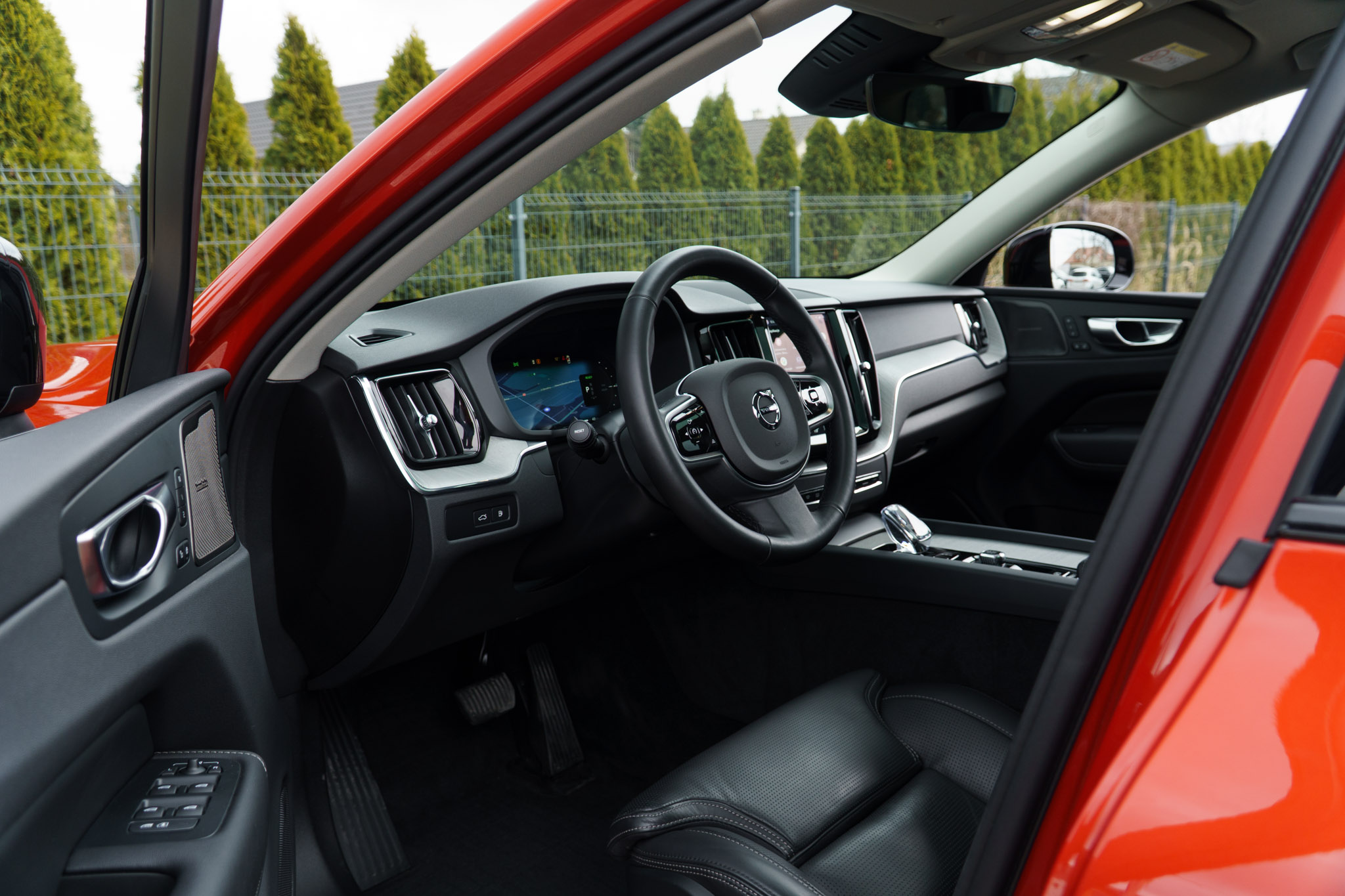 volvo-xc60-t6-2024-9