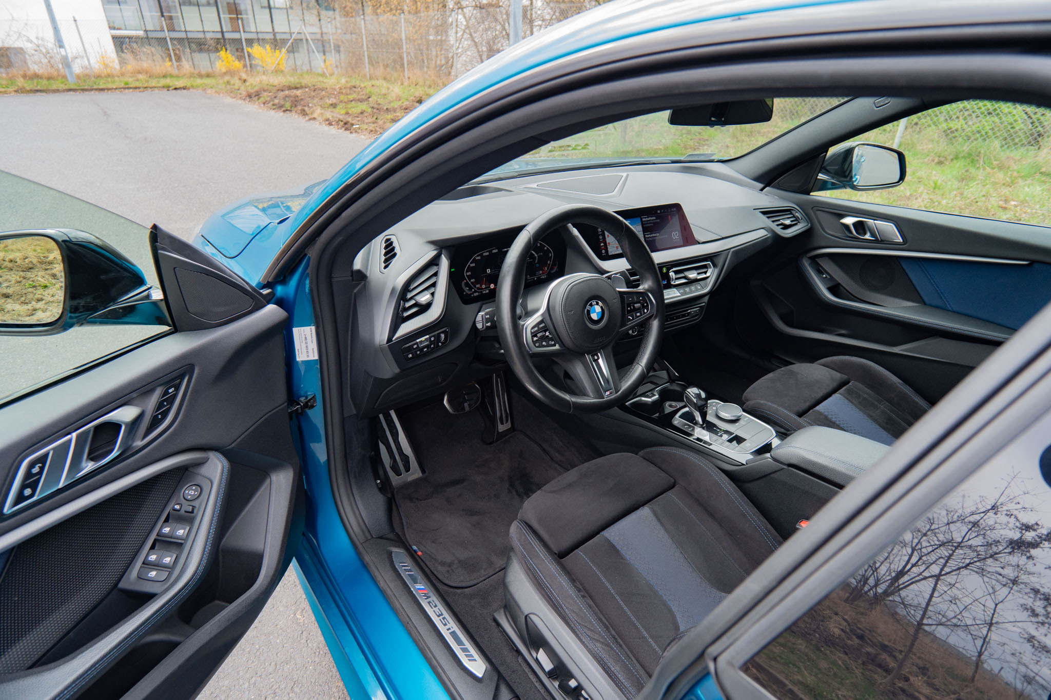 bmw-m235i-xdrive-grancoupe-2020-9