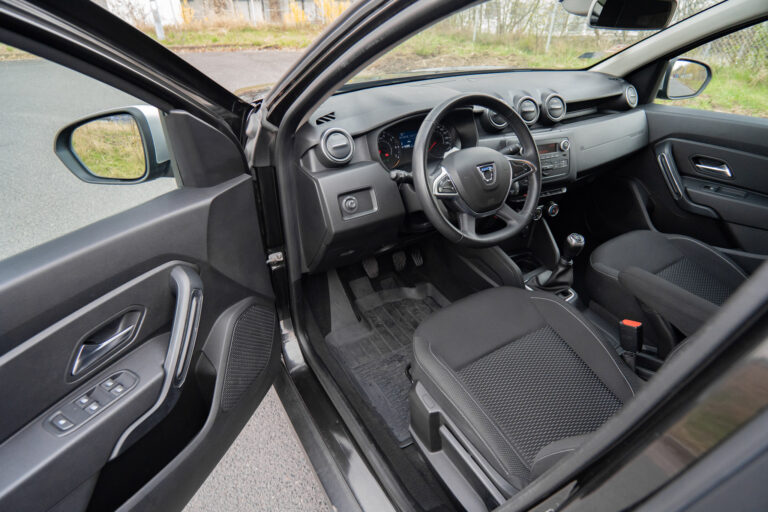dacia-duster-1-6-sce-2018-9