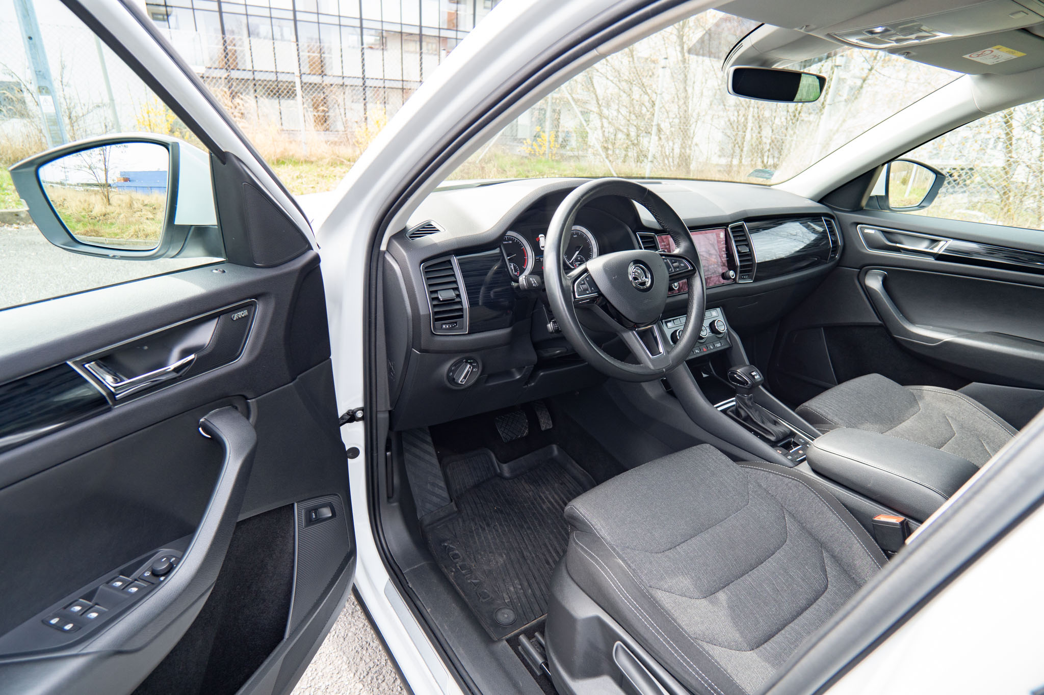 skoda-kodiaq-2-0tsi-4x4-active-dsg-7os-2017-9