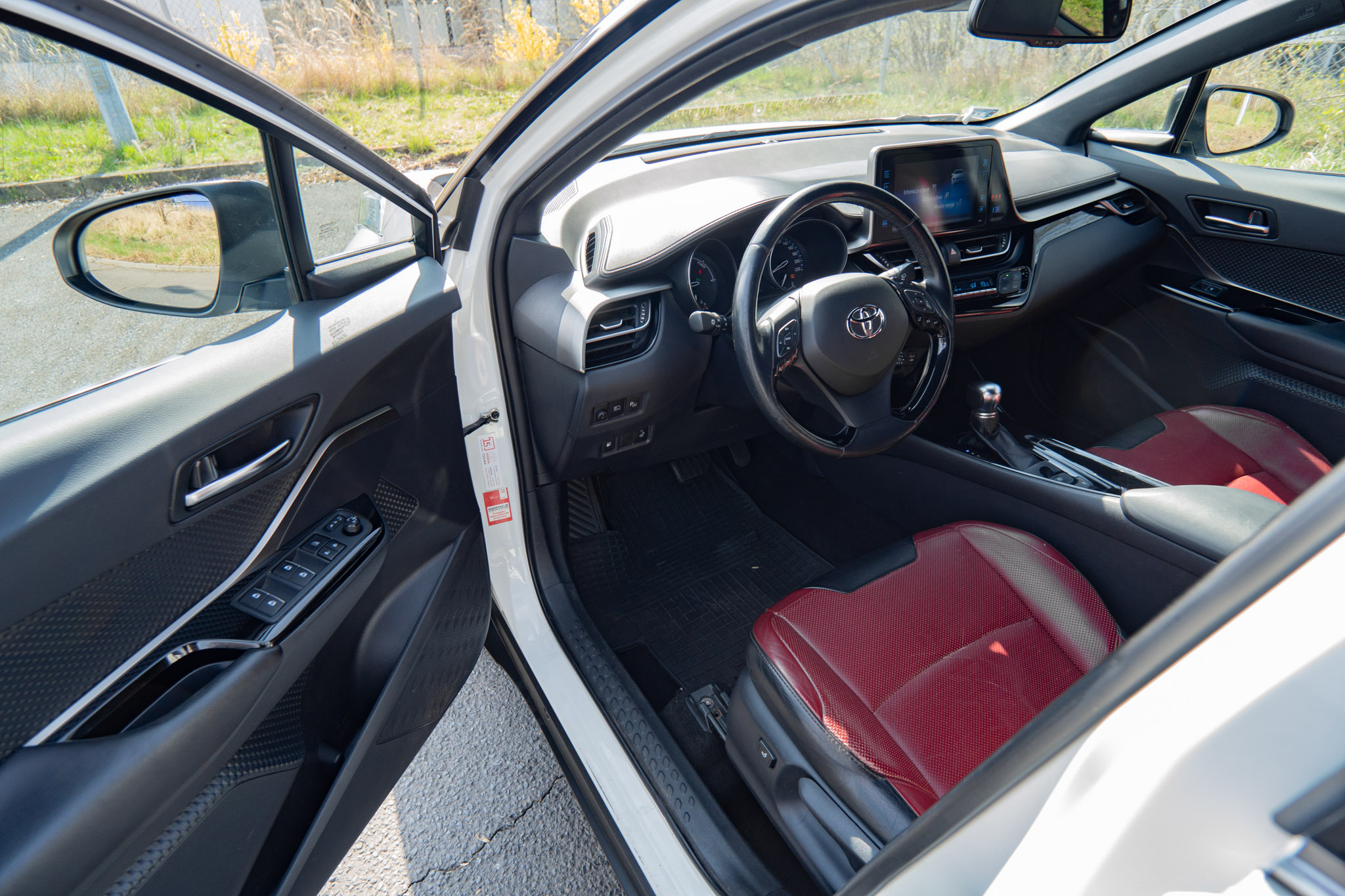 toyota-c-hr-1-8-2018-selection-9