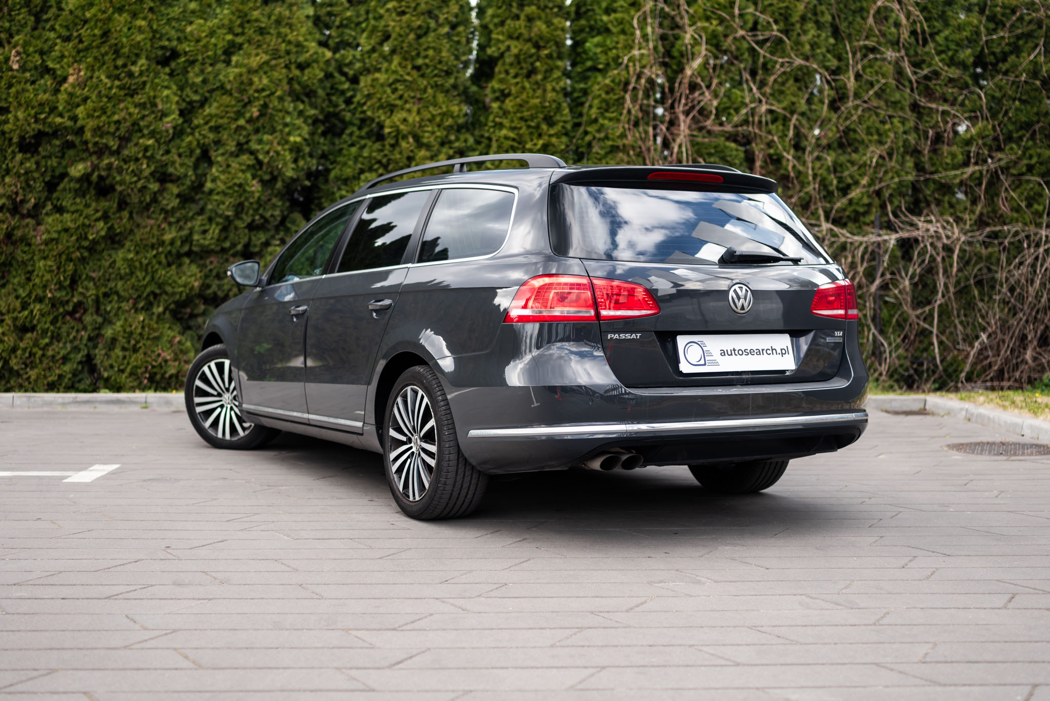 volkswagen-passat-variant-2-0-tdi-140-mt-grey-2014-7