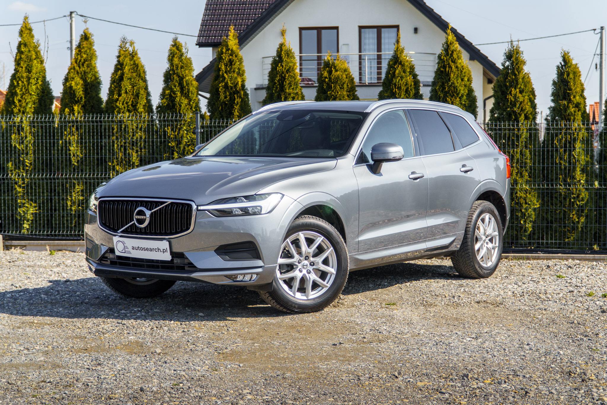 volvo-xc60-b4-2021-1