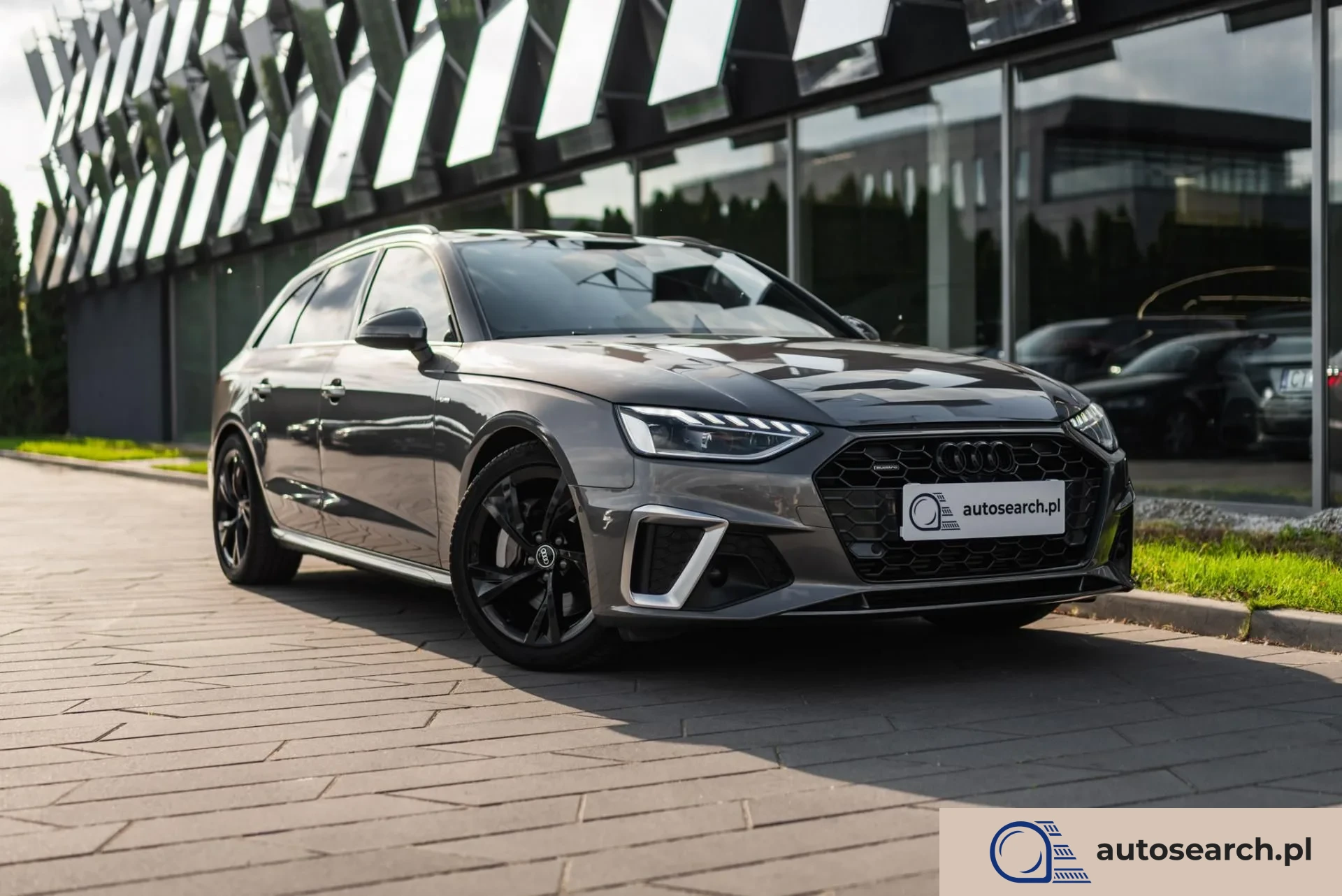 Audi A4 Avant S line S tronic