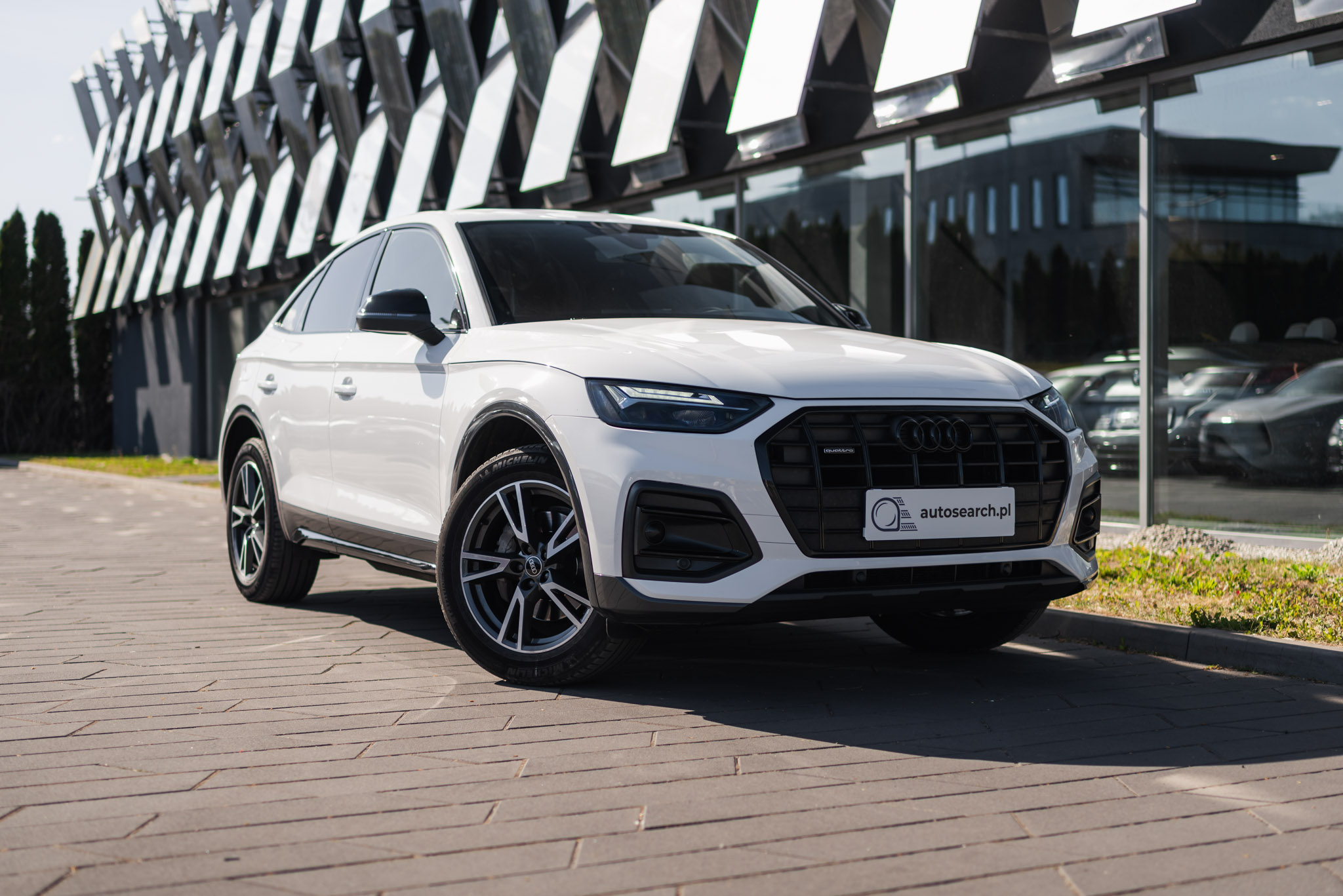 audi-q5-sportback-advanced-40-tdi-quattro-s-line-white-2023-1