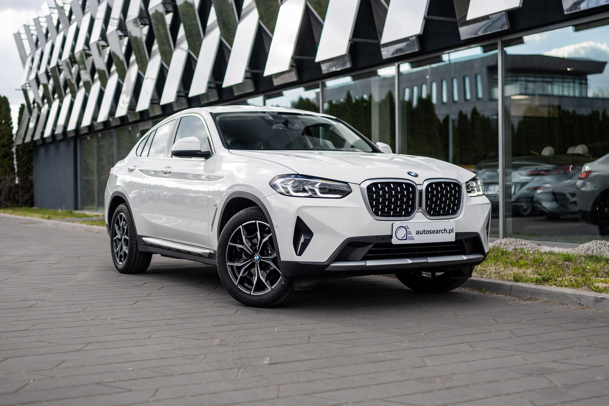 bmw-x4-xdrive20d-lci-alpine-white-2023-1