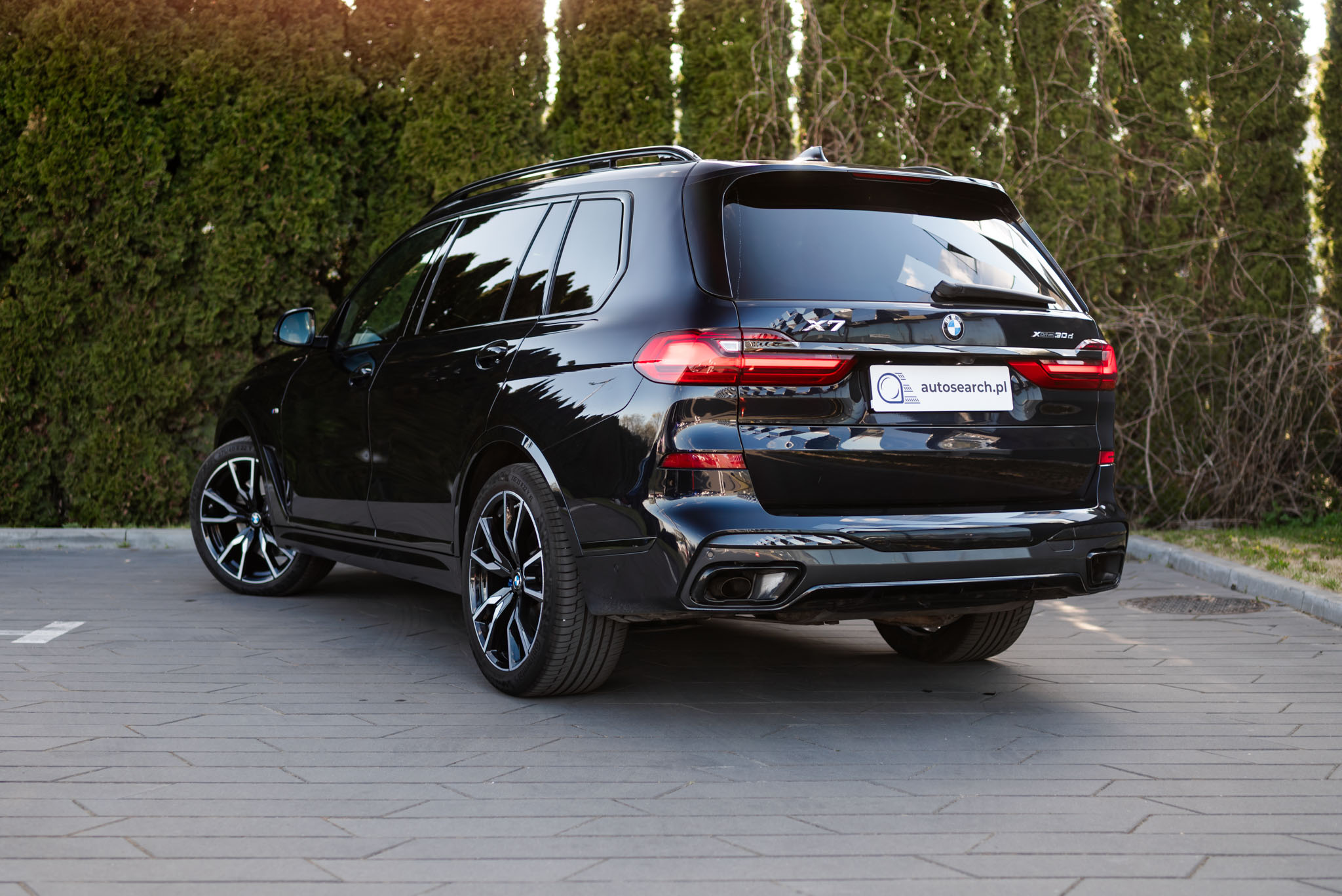 bmw-x7-xdrive30d-carbon-black-2020-7